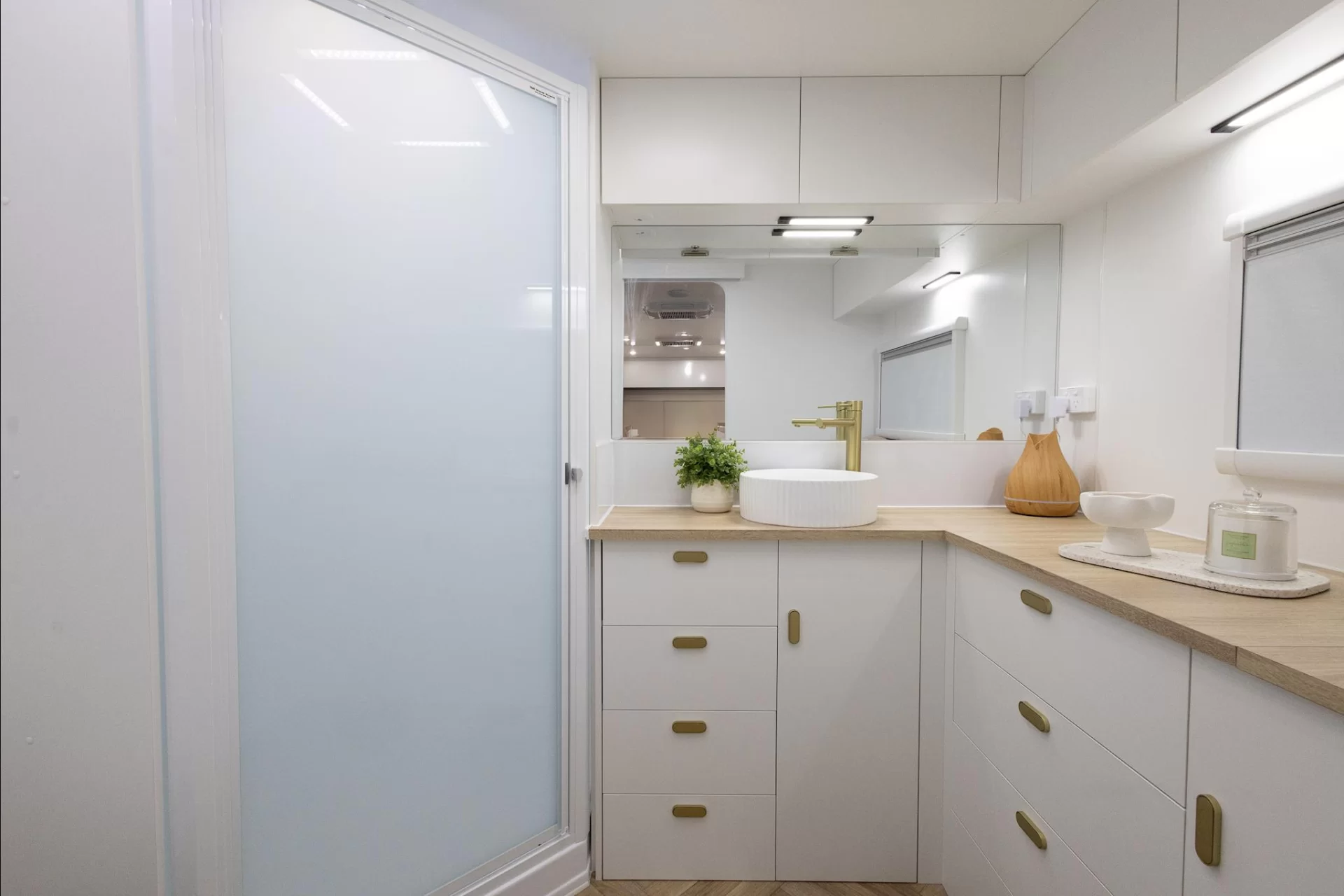 NEW 2025 RADIANT CARAVANS OUTBACK caravan