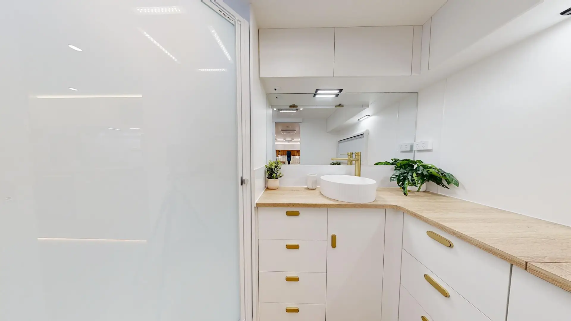 NEW 2026 RADIANT CARAVANS OUTBACK
