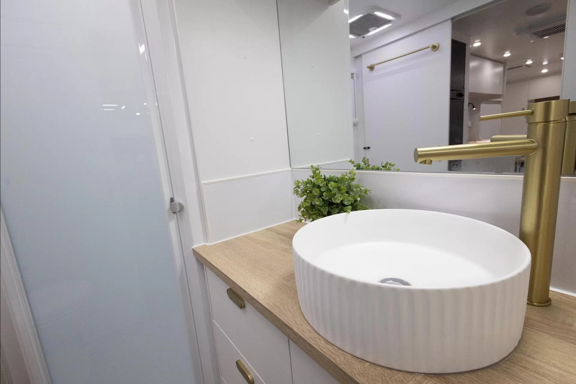 NEW 2025 RADIANT CARAVANS OUTBACK caravan