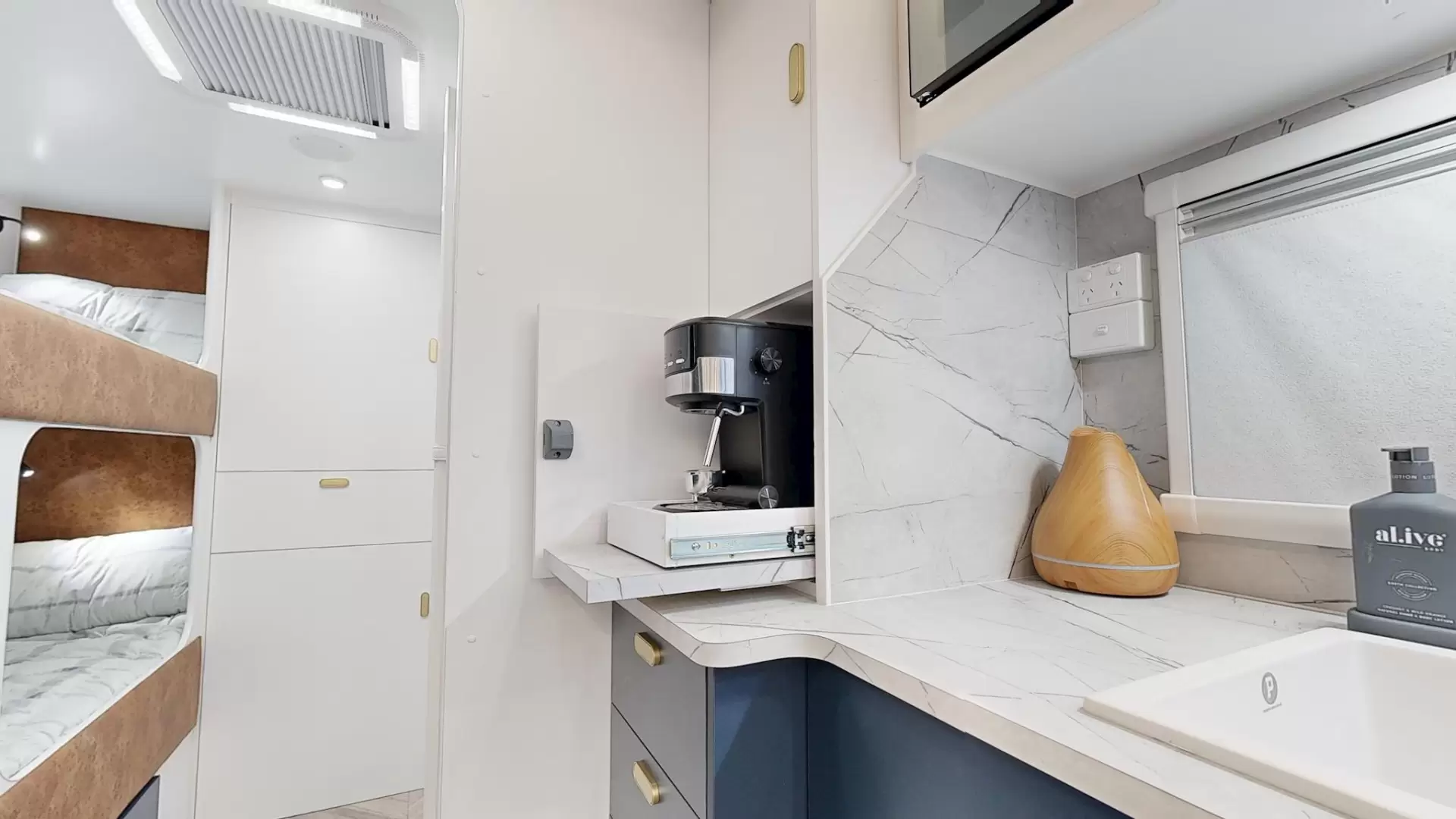 NEW 2026 RADIANT CARAVANS OUTBACK