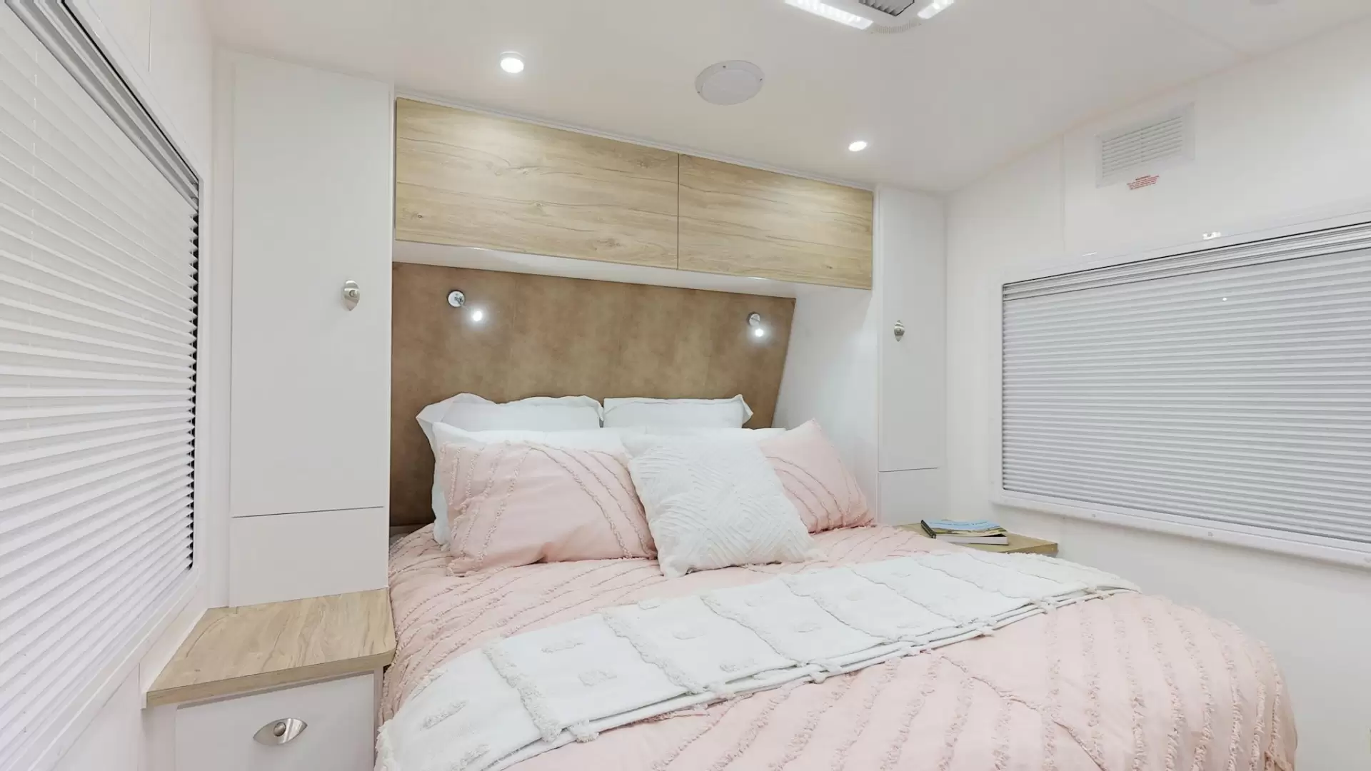 NEW 2025 OZVENTURE CARAVANS TOURER