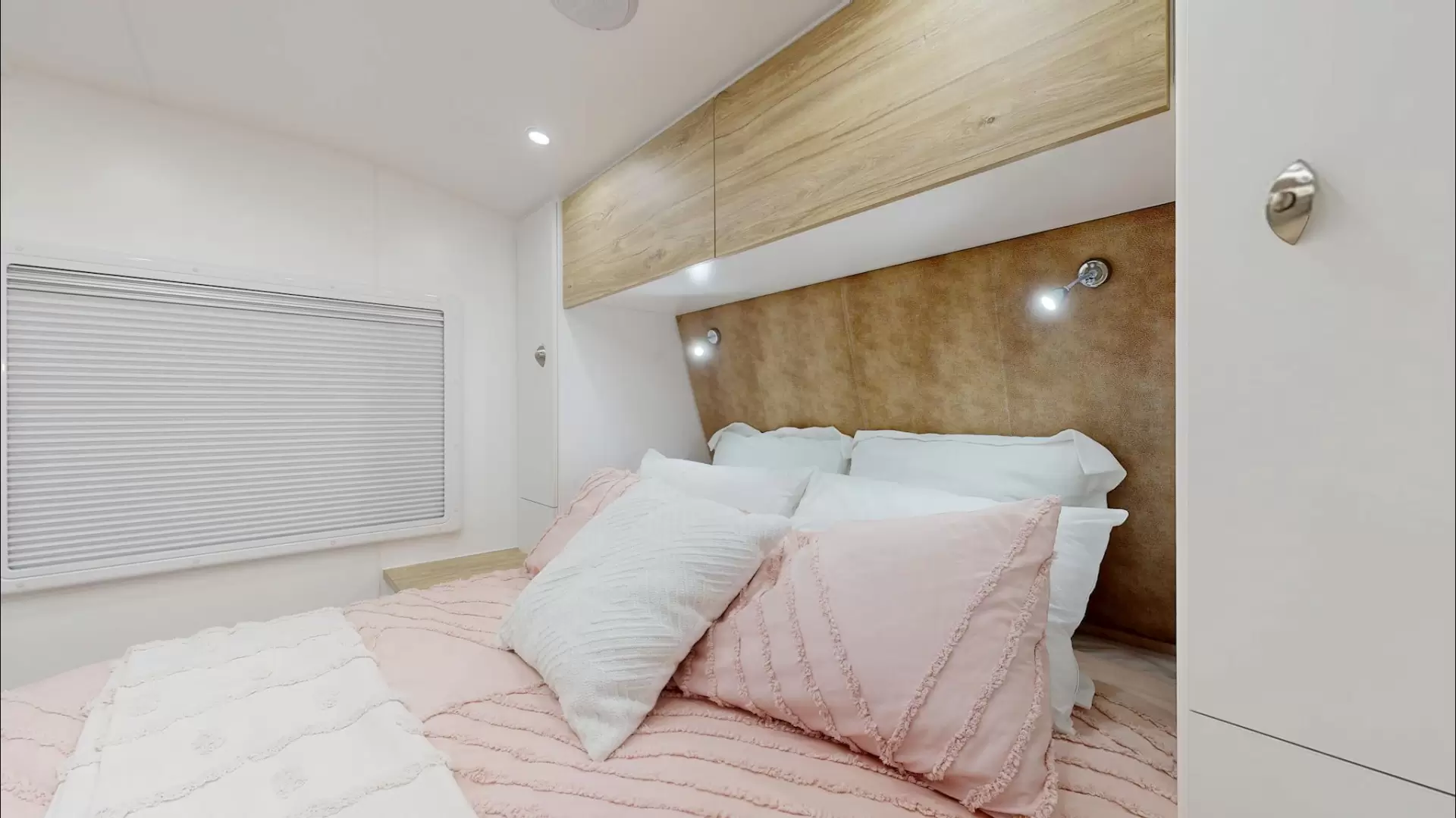 NEW 2025 OZVENTURE CARAVANS TOURER