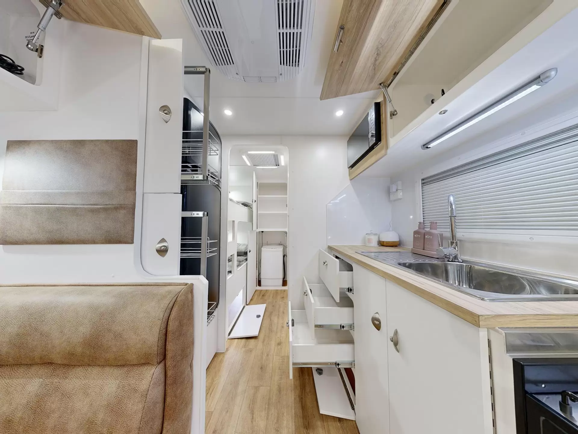 NEW 2025 OZVENTURE CARAVANS TOURER