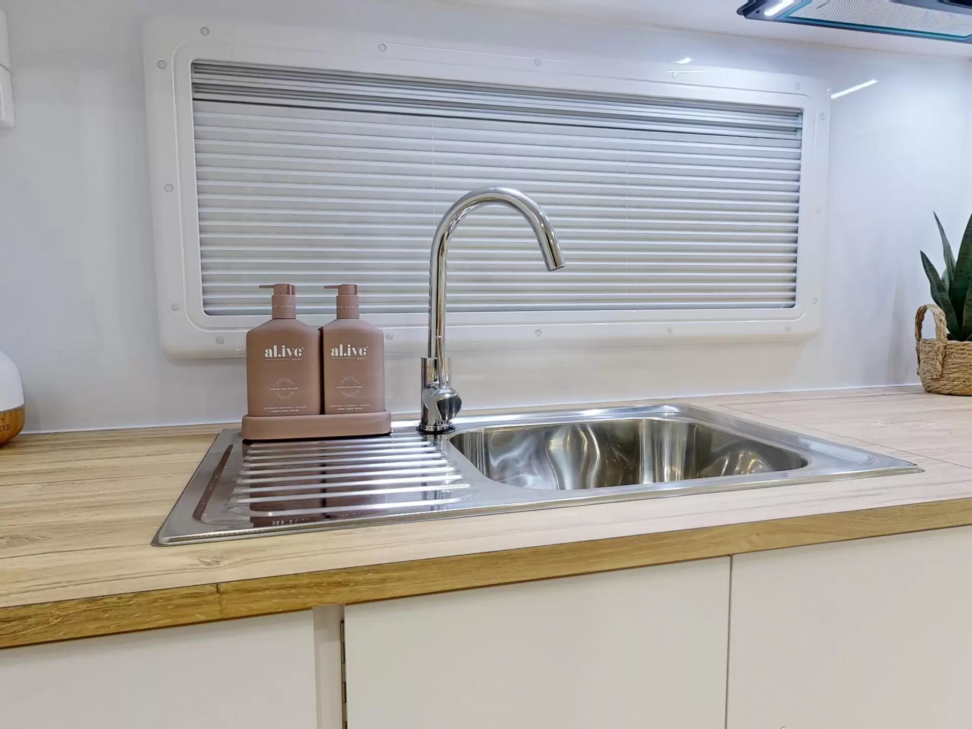 NEW 2025 OZVENTURE CARAVANS TOURER