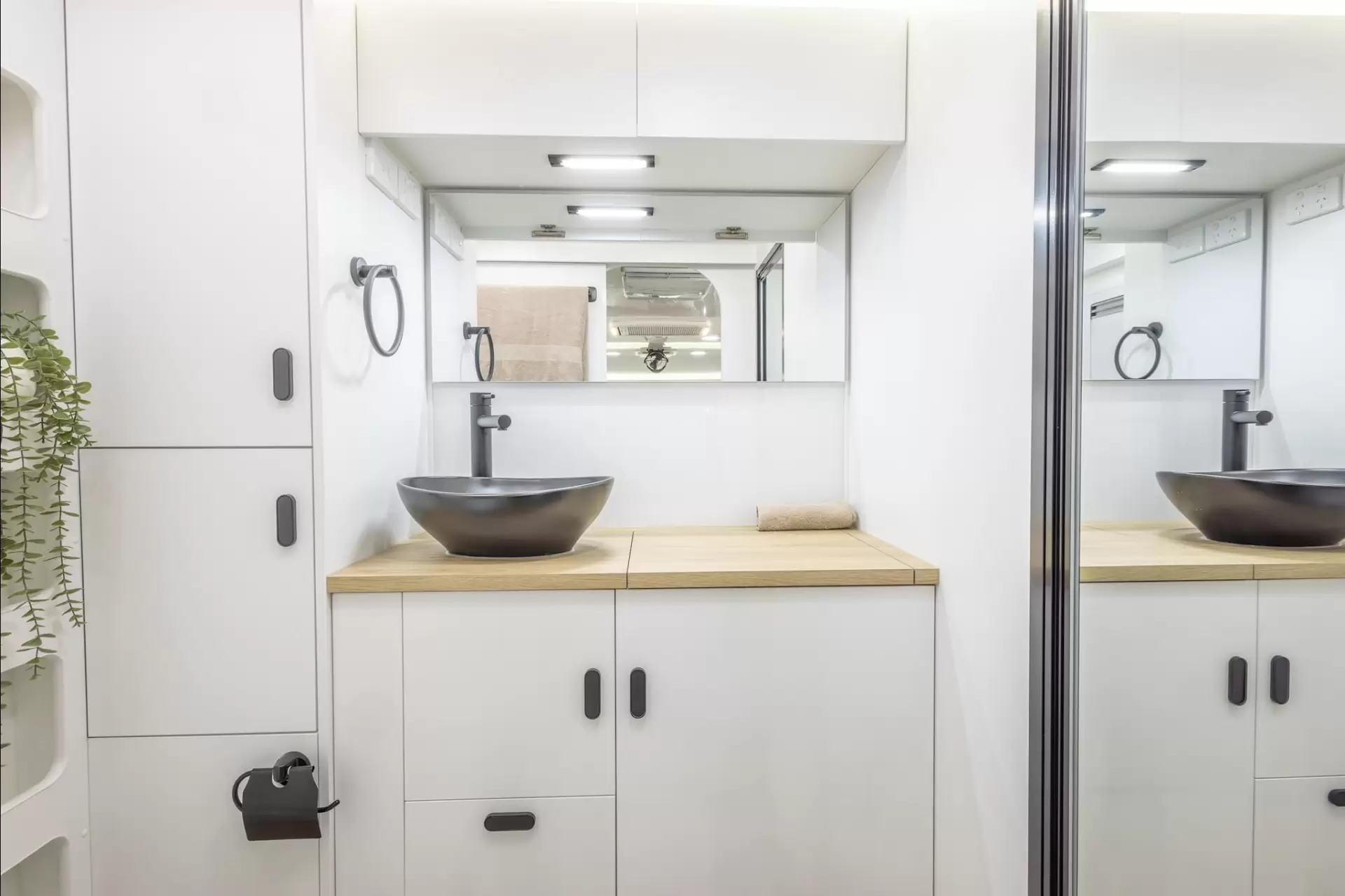 NEW 2025 VACATIONER CARAVANS WRAITH