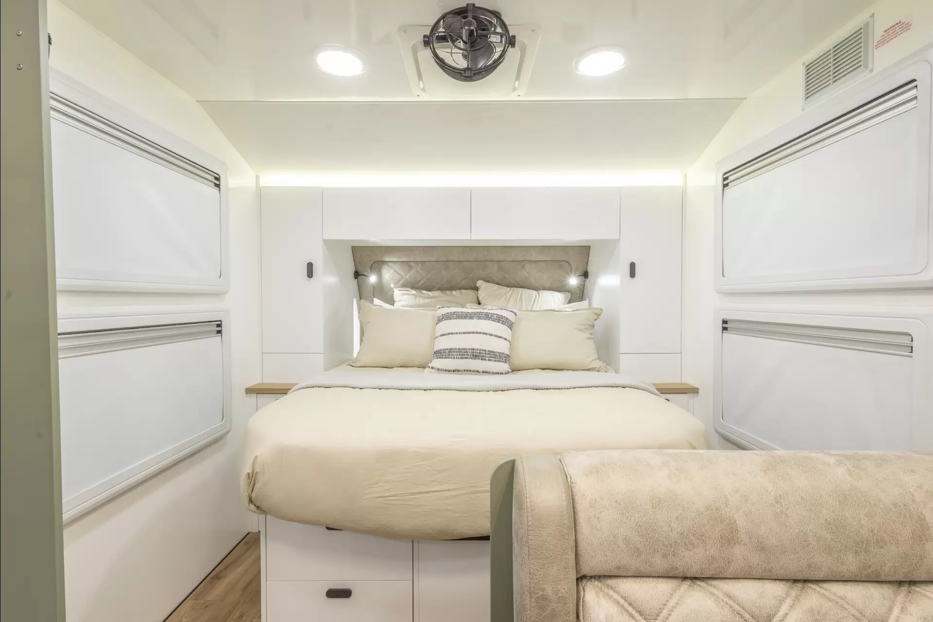 NEW 2025 VACATIONER CARAVANS WRAITH