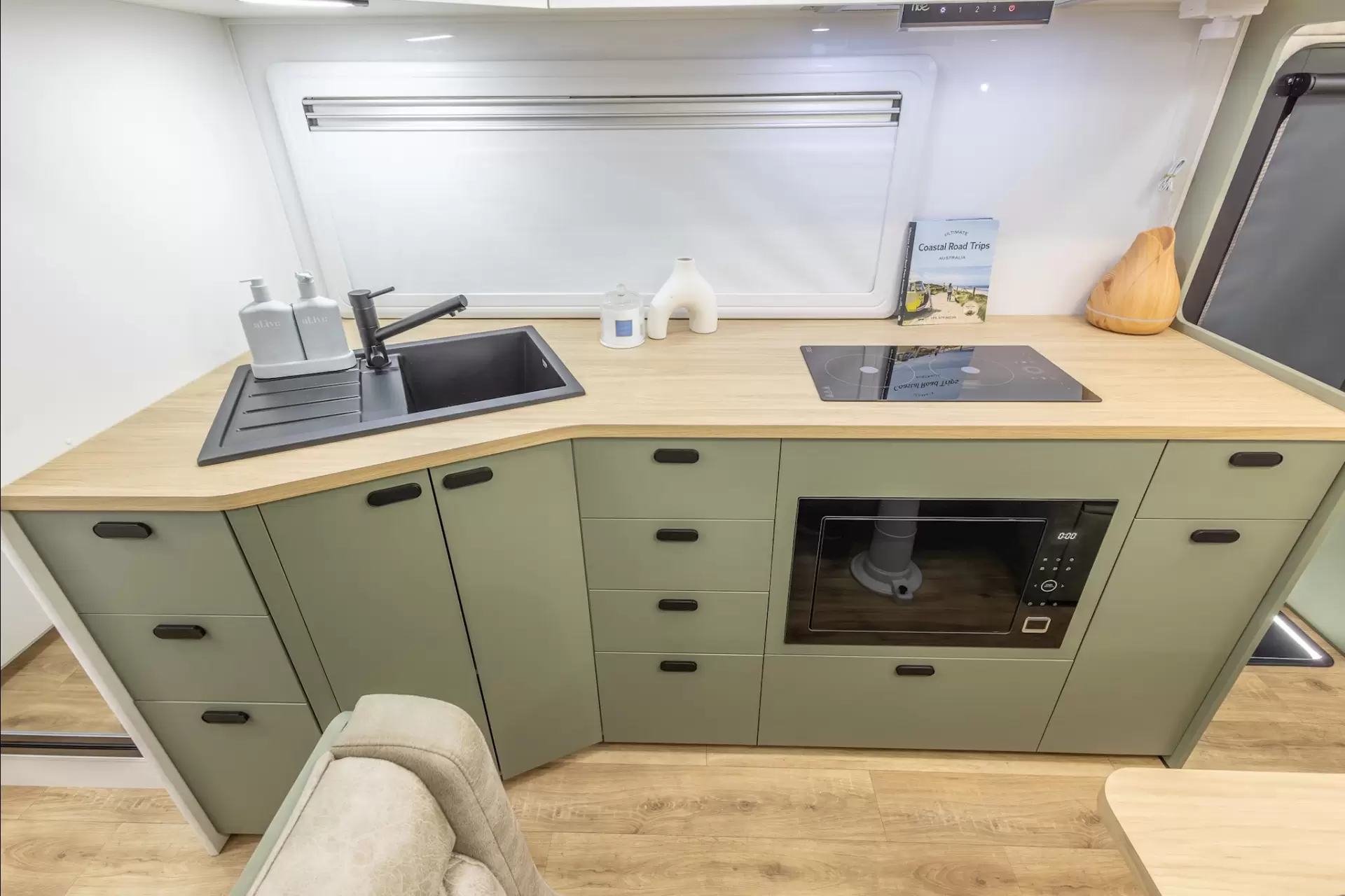 NEW 2025 VACATIONER CARAVANS WRAITH