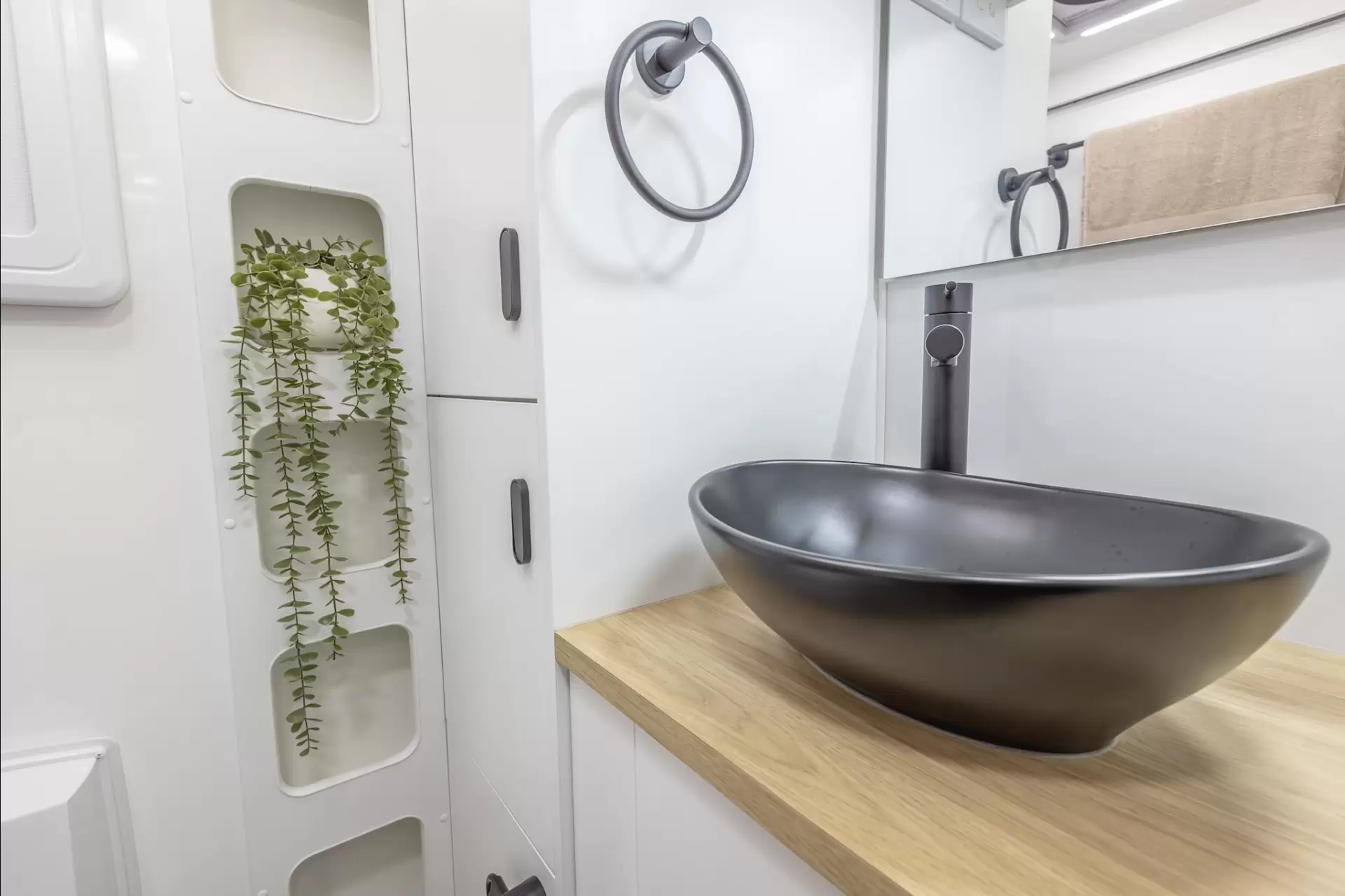 NEW 2025 VACATIONER CARAVANS WRAITH