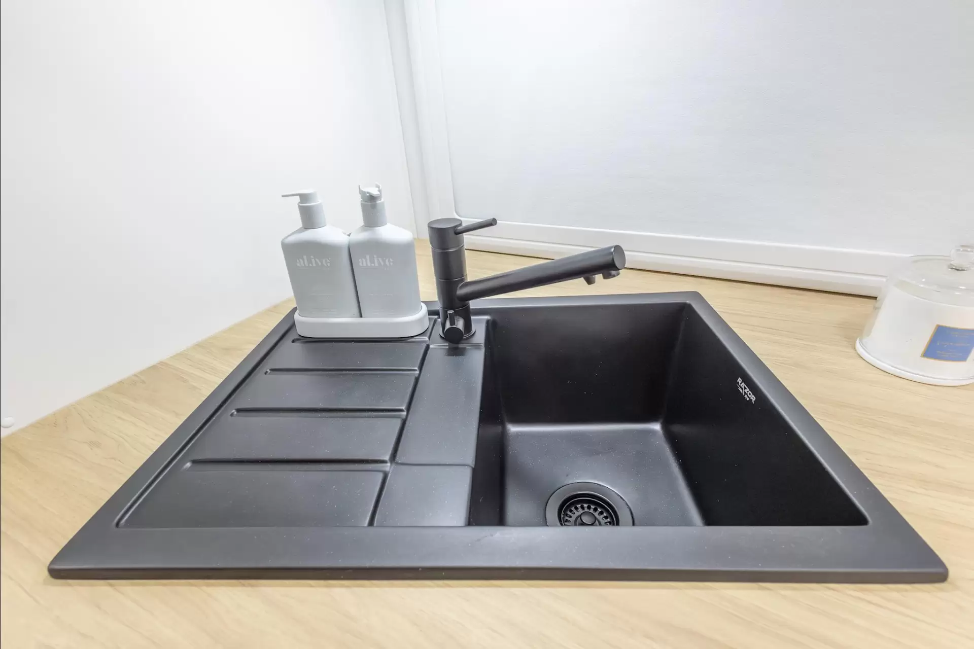 NEW 2025 VACATIONER CARAVANS WRAITH