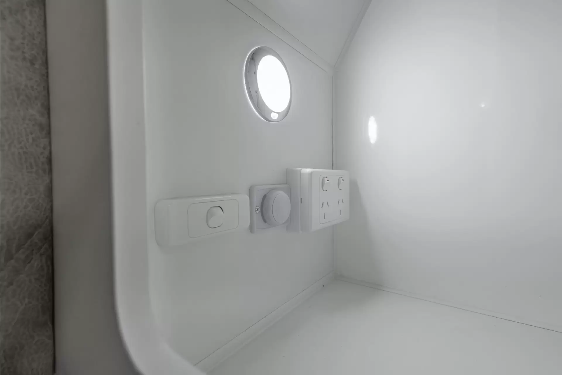 NEW 2025 VACATIONER CARAVANS WRAITH