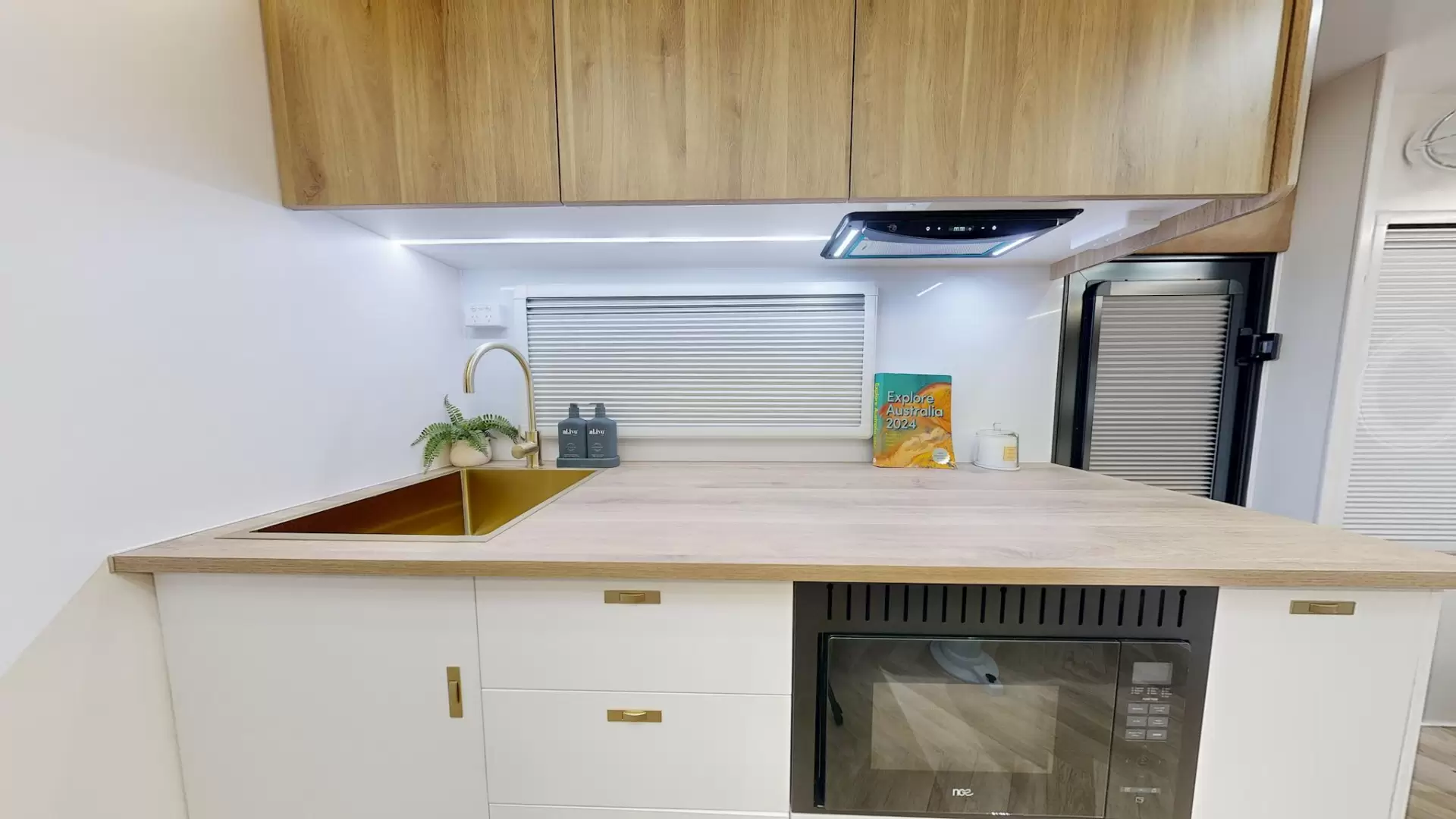 NEW 2026 ATLAS CARAVANS RVX