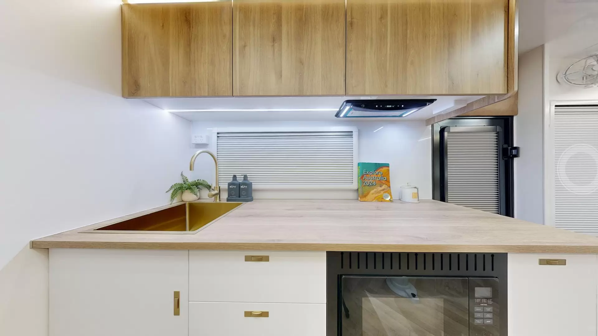 NEW 2026 ATLAS CARAVANS RVX