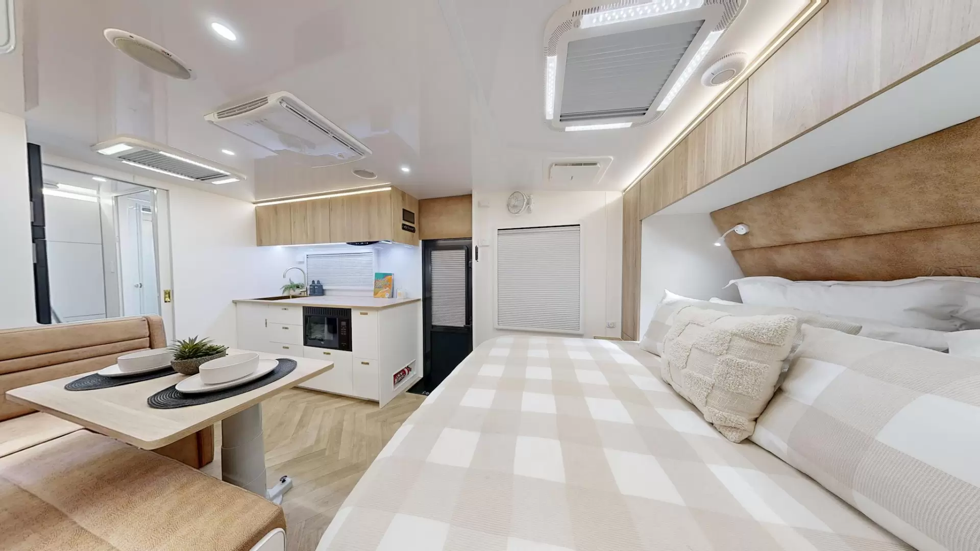 NEW 2026 ATLAS CARAVANS RVX