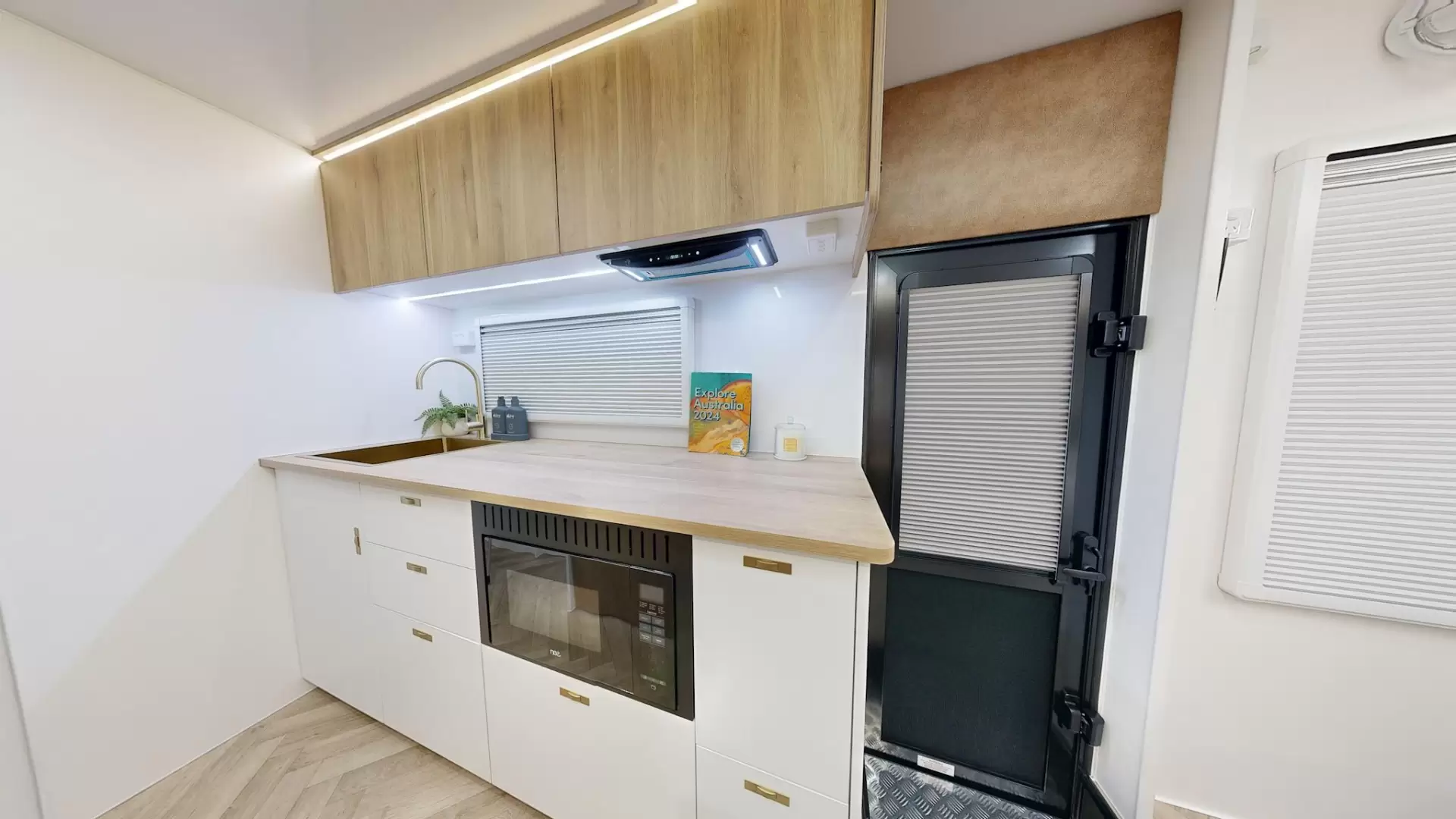 NEW 2026 ATLAS CARAVANS RVX