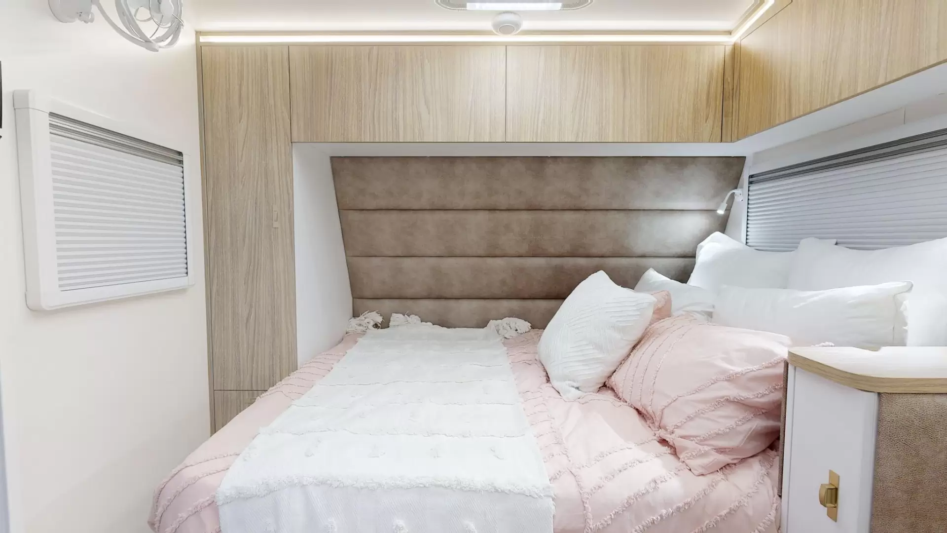 NEW 2026 ATLAS CARAVANS RVX