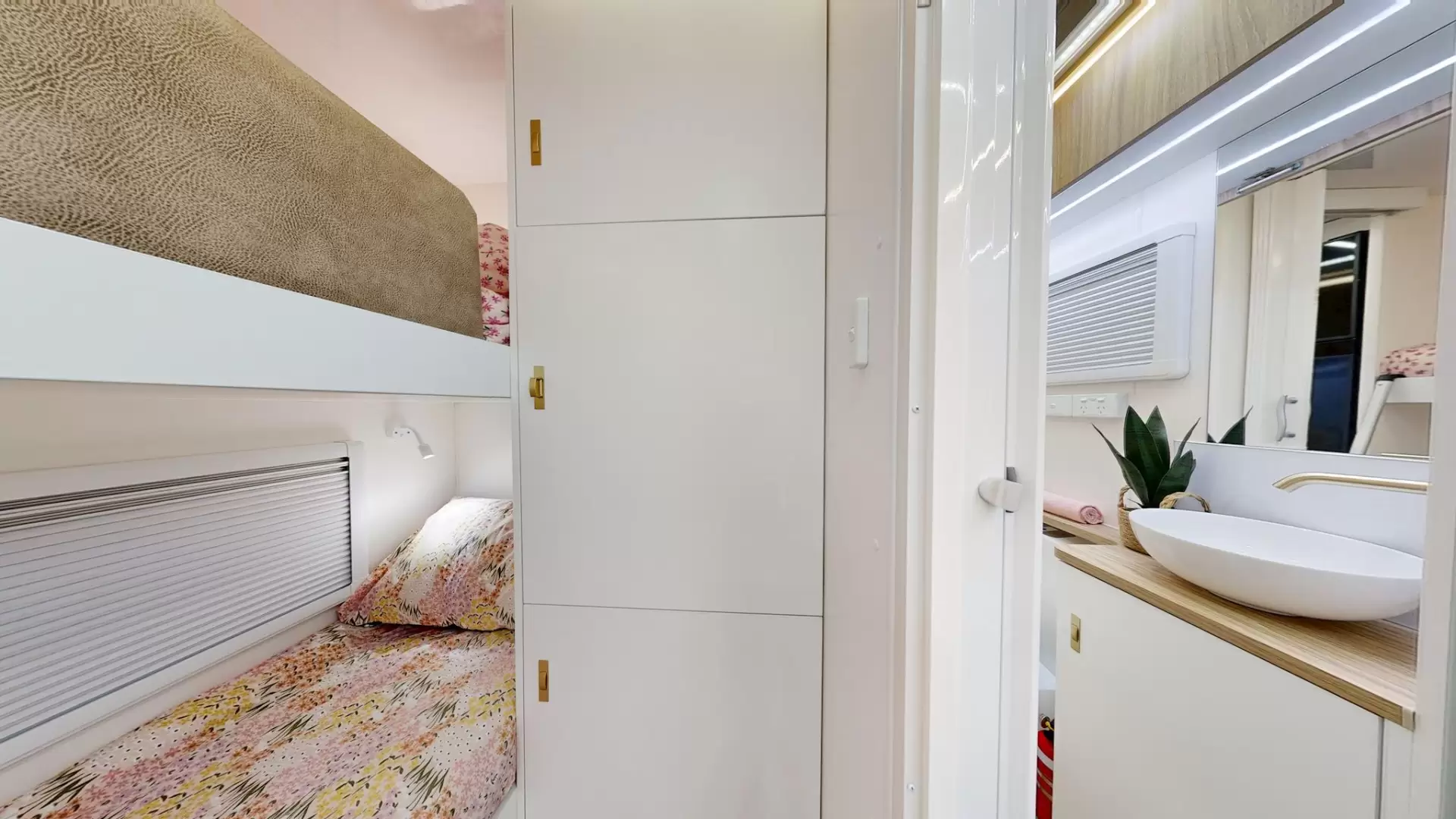 NEW 2026 ATLAS CARAVANS RVX