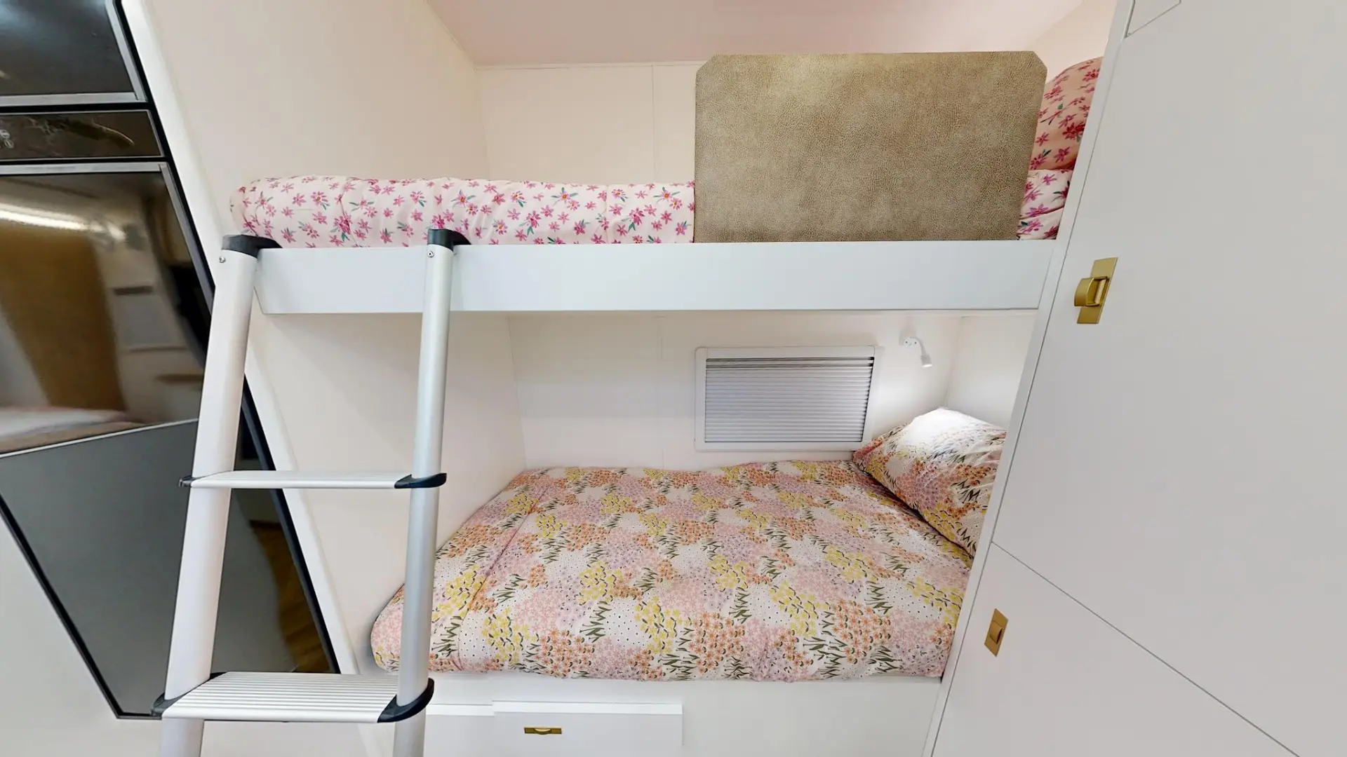 NEW 2026 ATLAS CARAVANS RVX