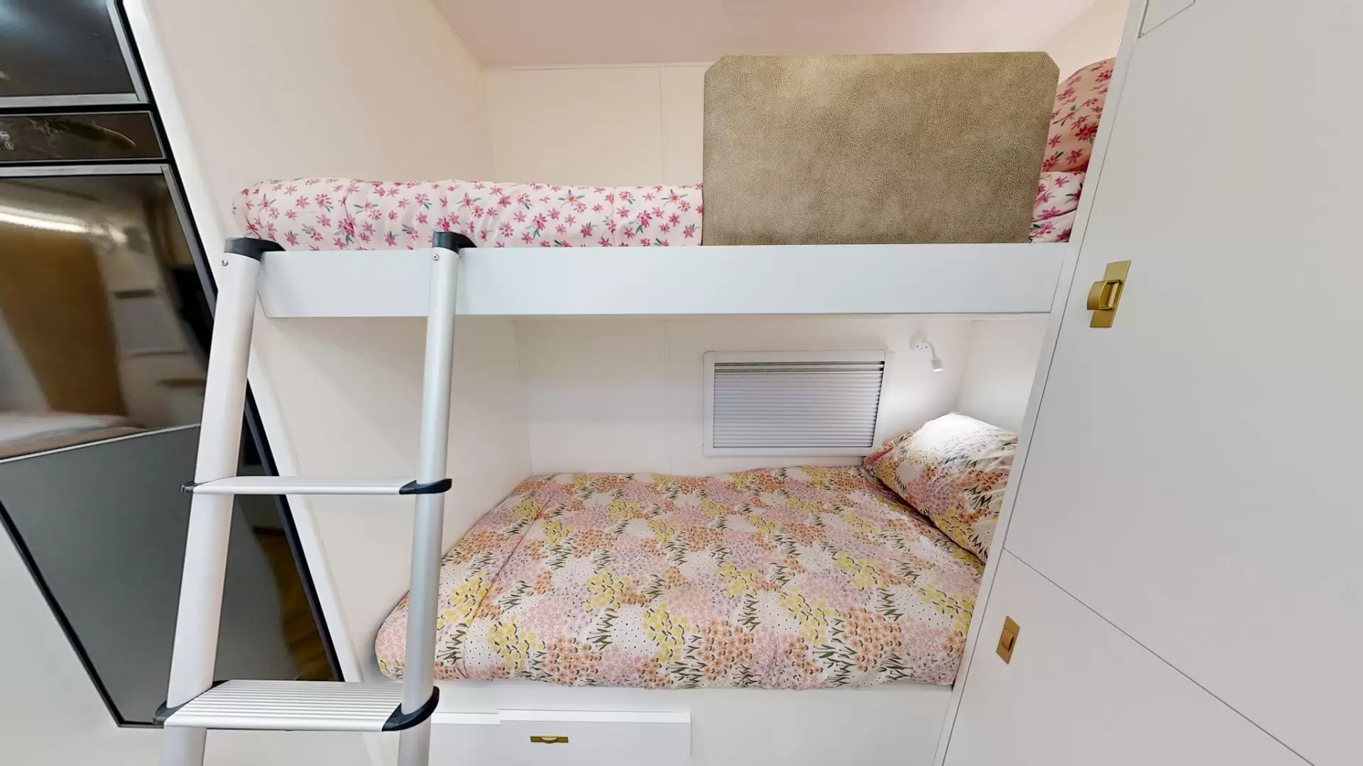 NEW 2026 ATLAS CARAVANS RVX