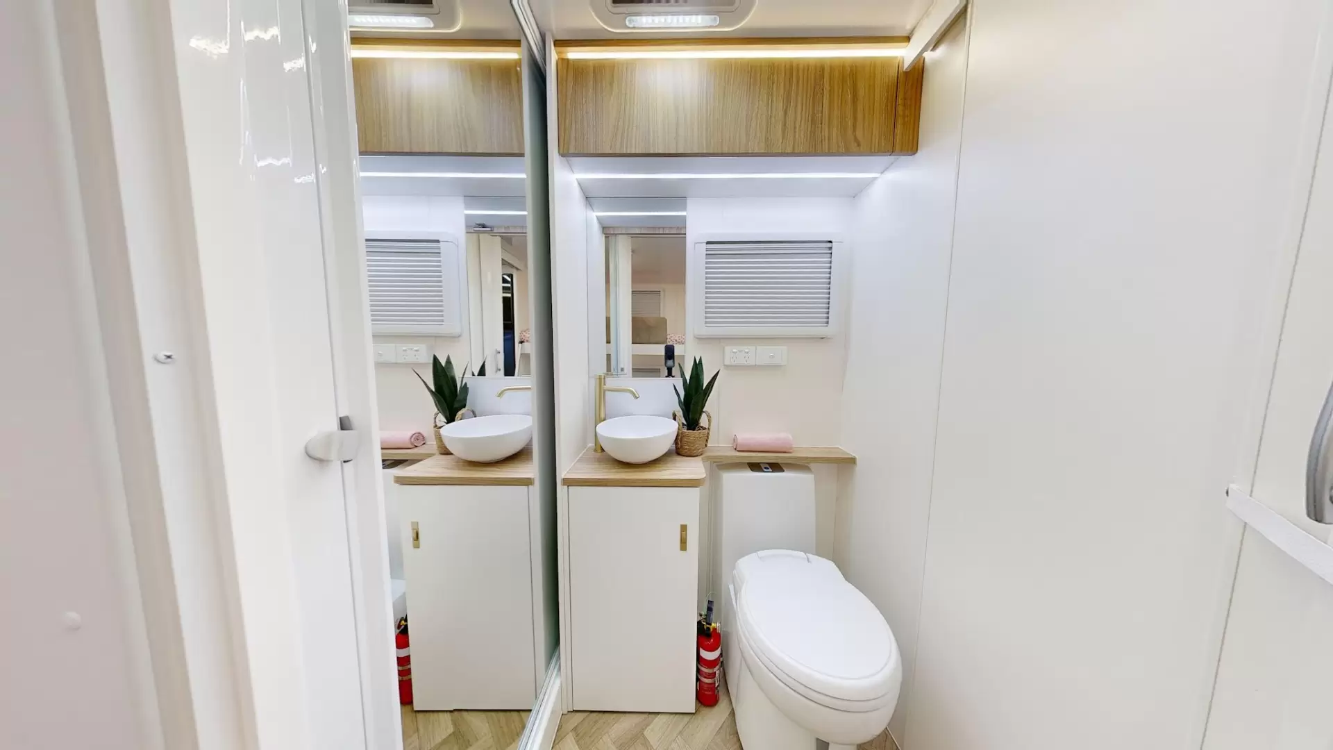 NEW 2026 ATLAS CARAVANS RVX