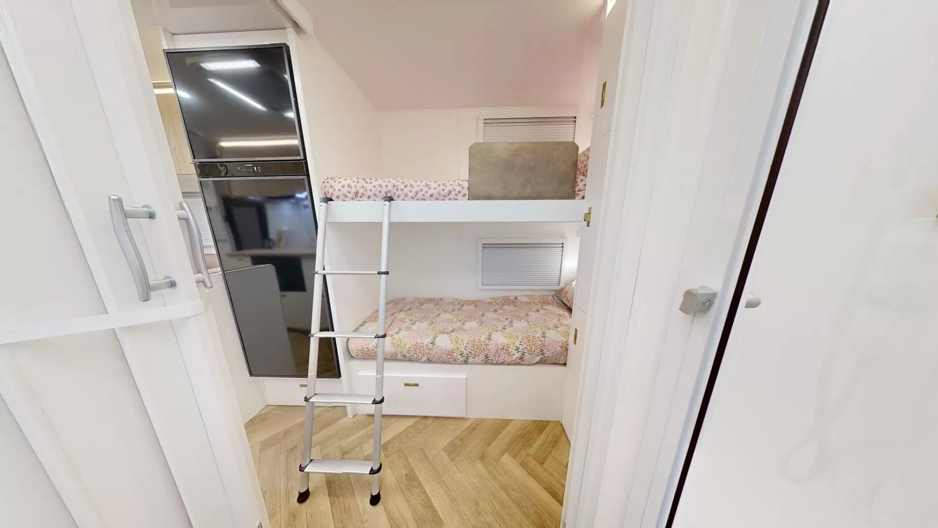 NEW 2026 ATLAS CARAVANS RVX