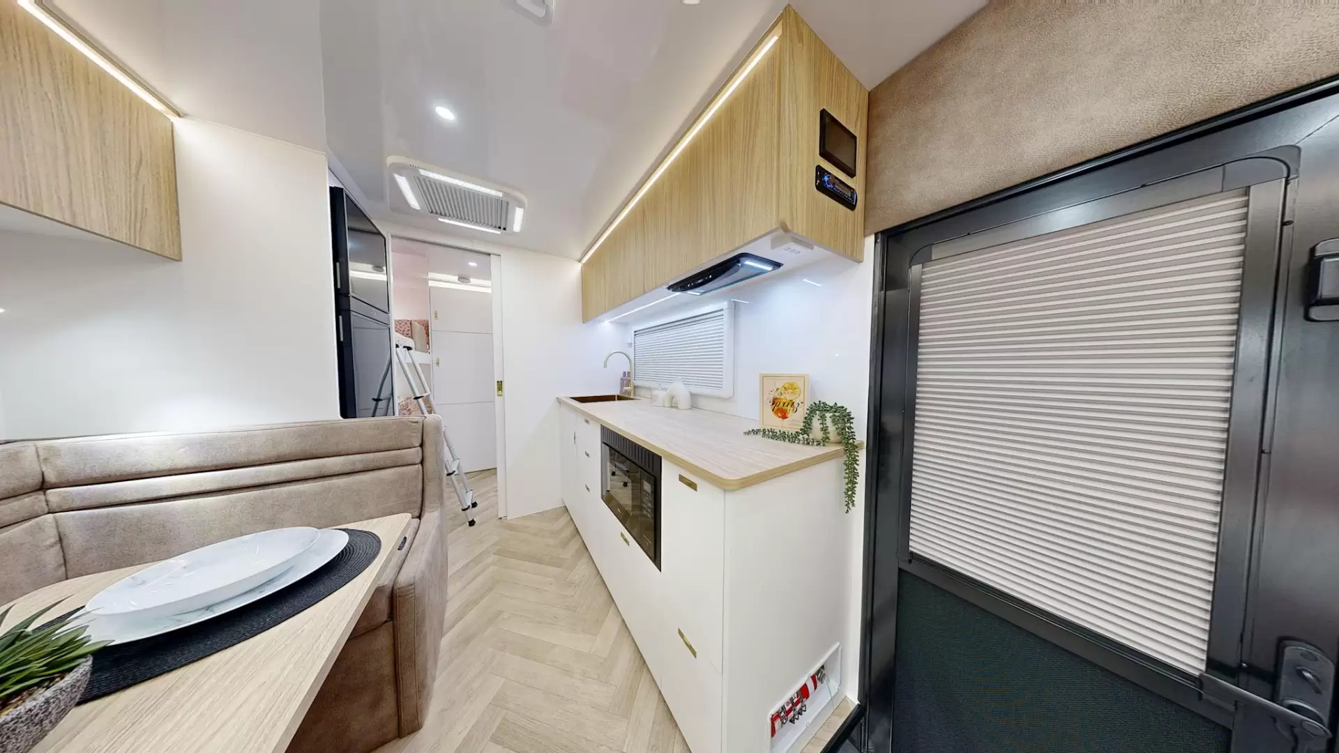 NEW 2026 ATLAS CARAVANS RVX