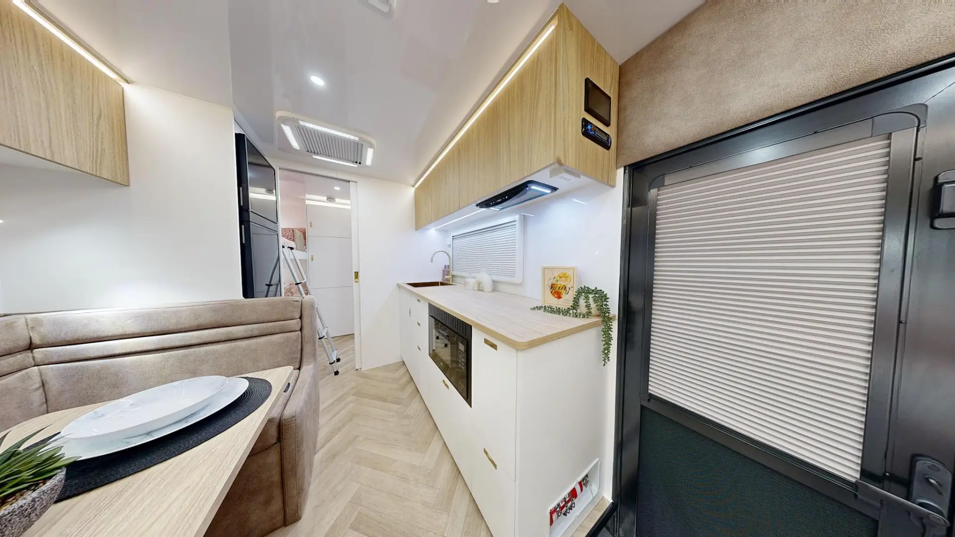 NEW 2026 ATLAS CARAVANS RVX