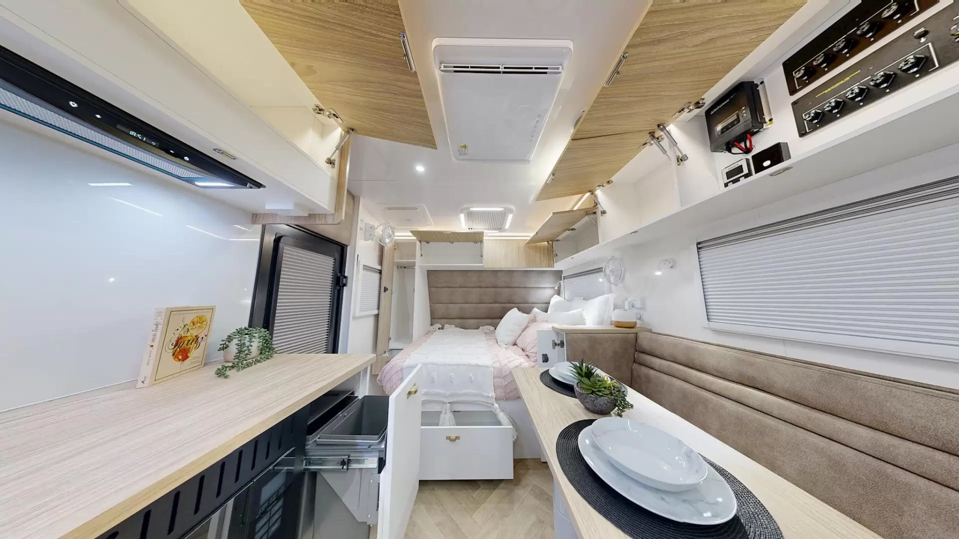 NEW 2026 ATLAS CARAVANS RVX