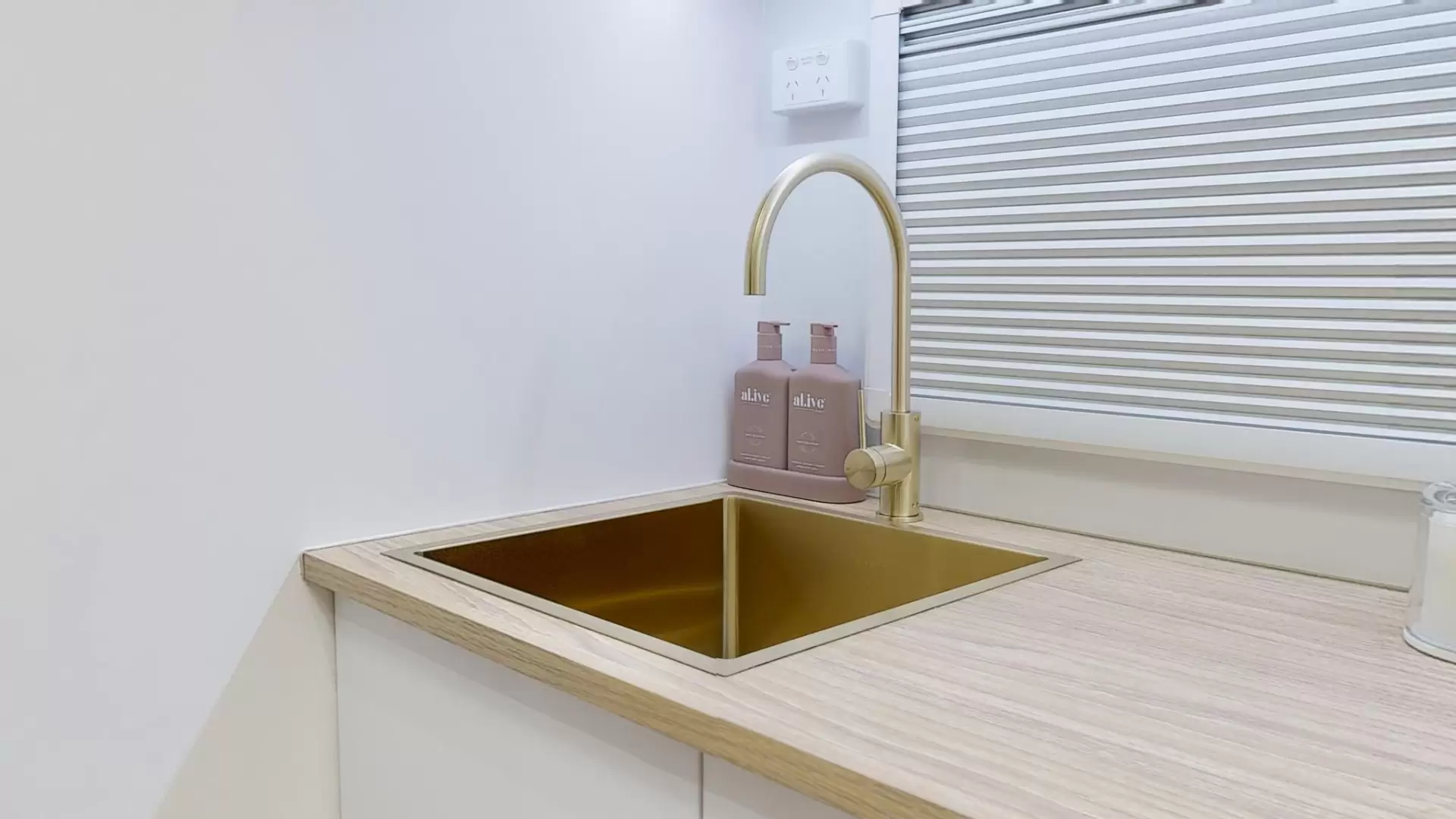 NEW 2026 ATLAS CARAVANS RVX