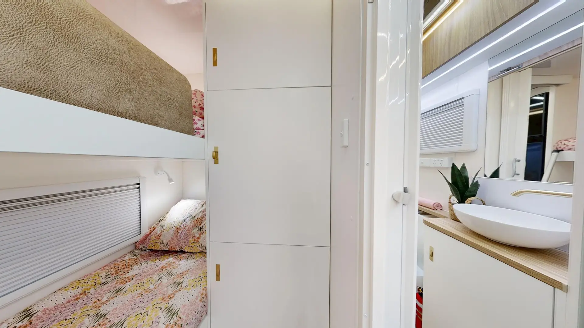 NEW 2026 ATLAS CARAVANS RVX