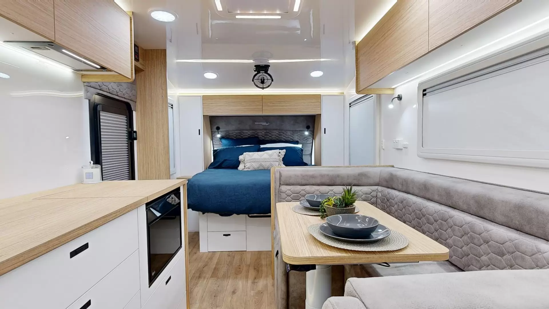 NEW 2026 VACATIONER CARAVANS ENDURA X