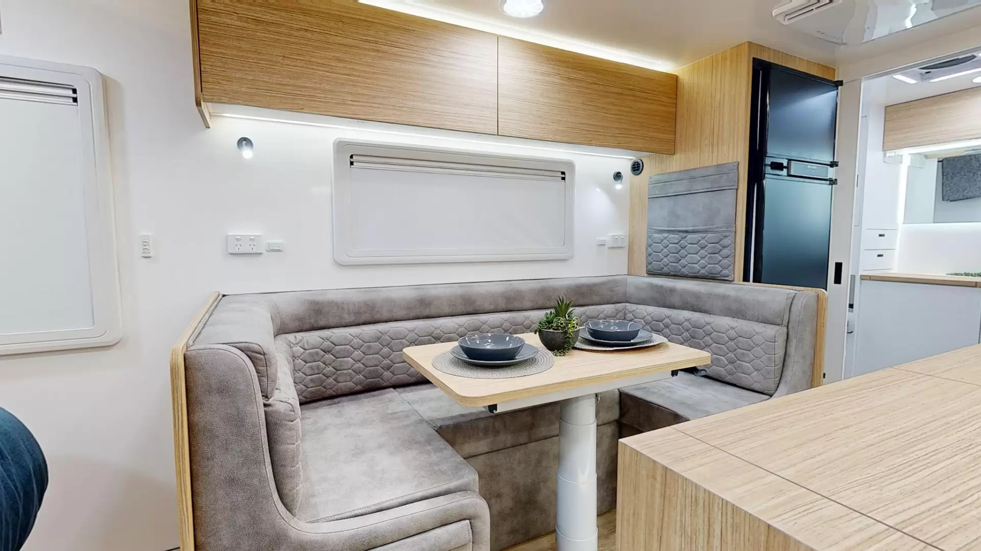 NEW 2026 VACATIONER CARAVANS ENDURA X