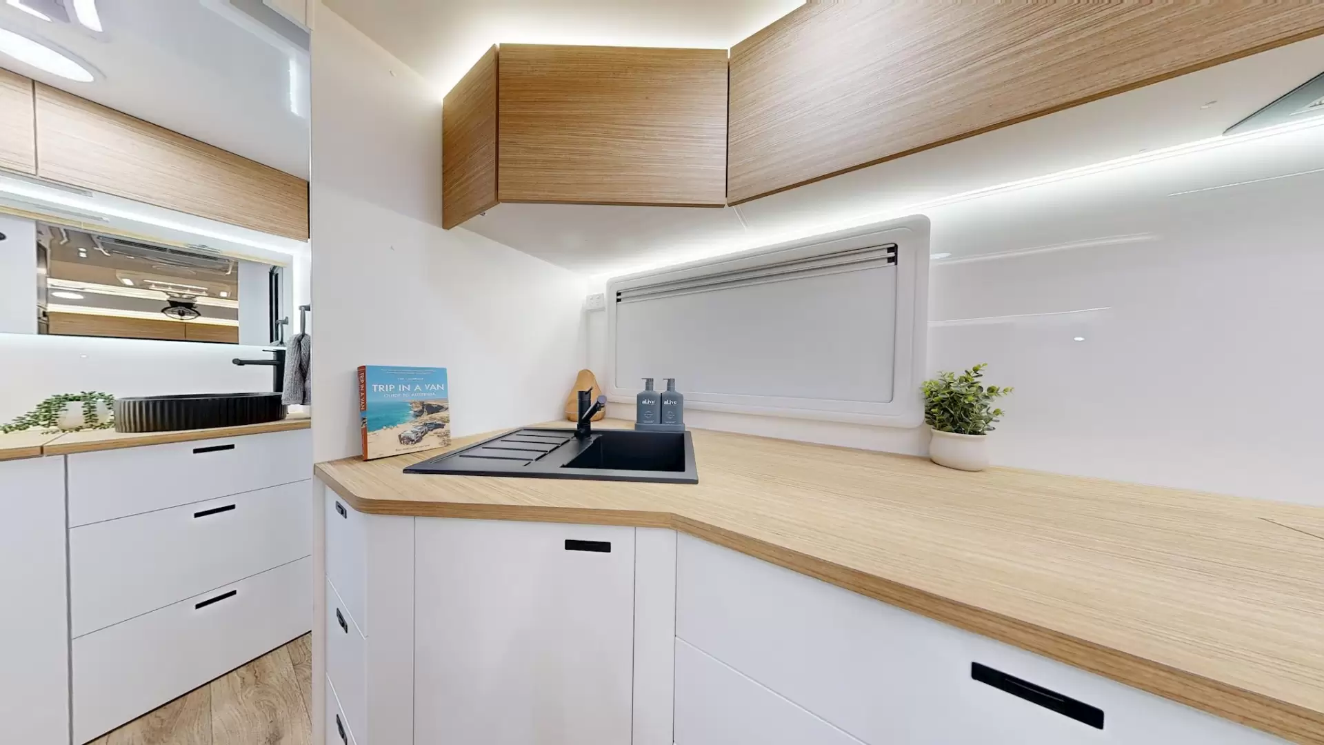 NEW 2026 VACATIONER CARAVANS ENDURA X