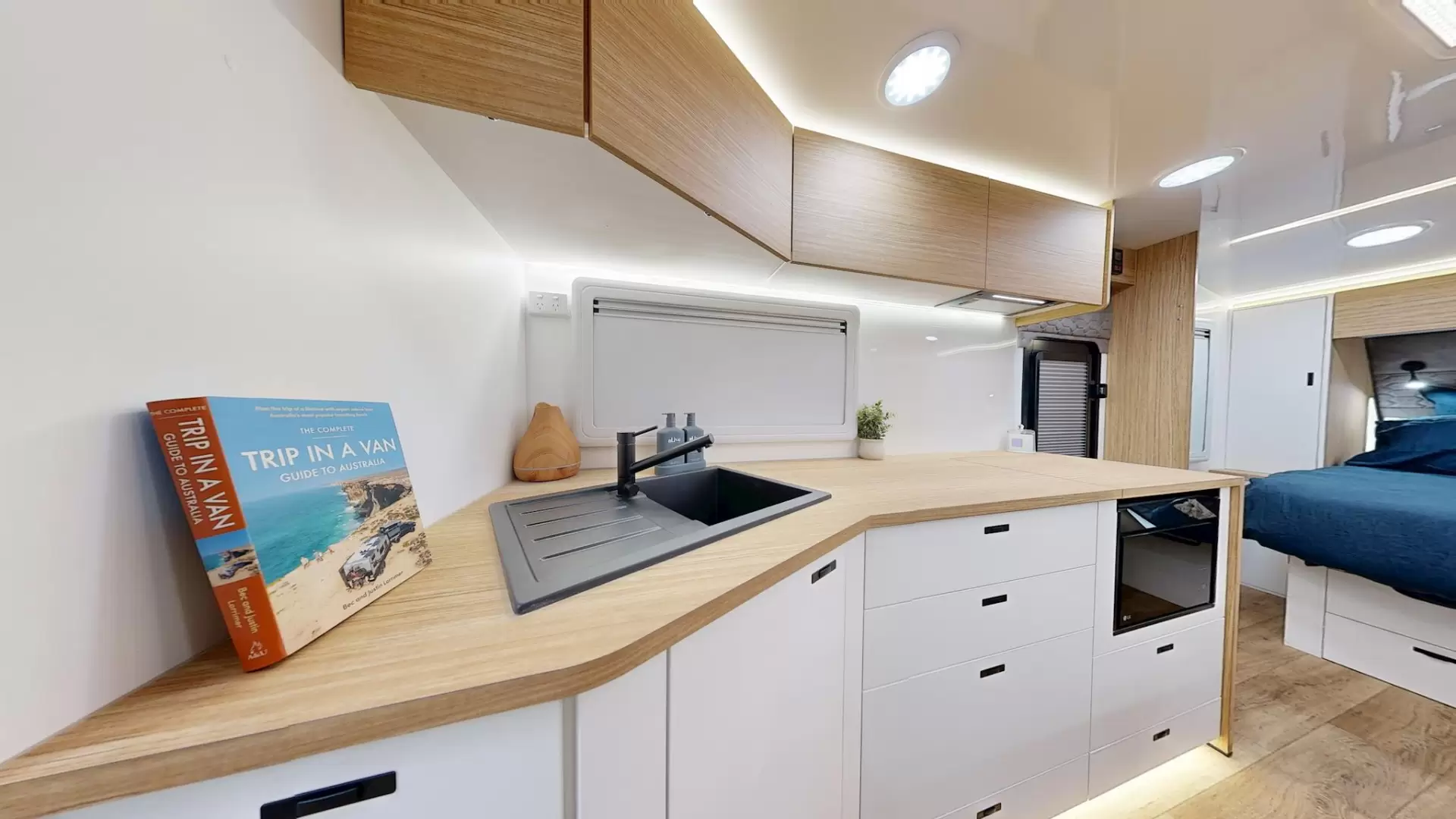 NEW 2026 VACATIONER CARAVANS ENDURA X