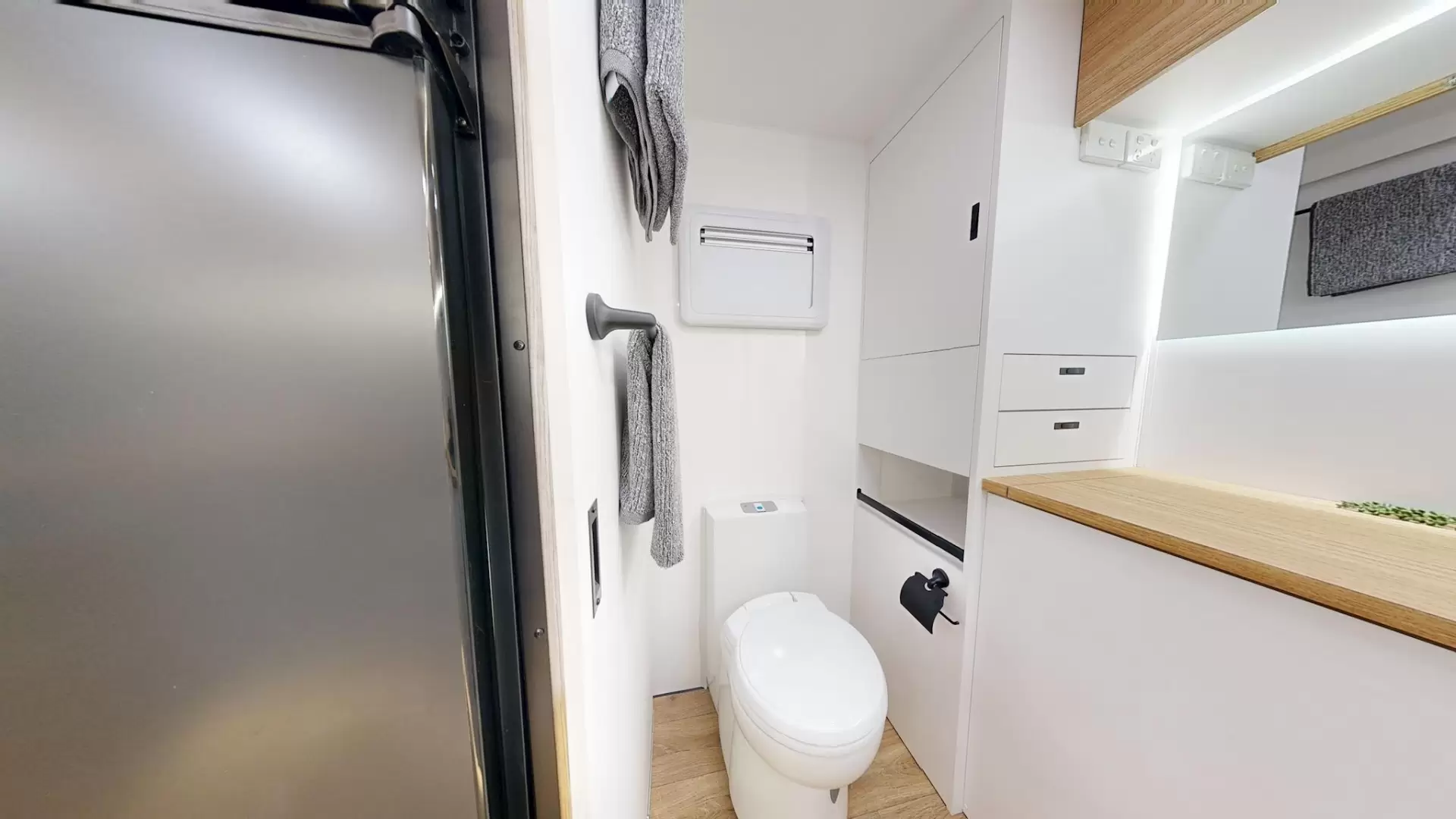 NEW 2026 VACATIONER CARAVANS ENDURA X