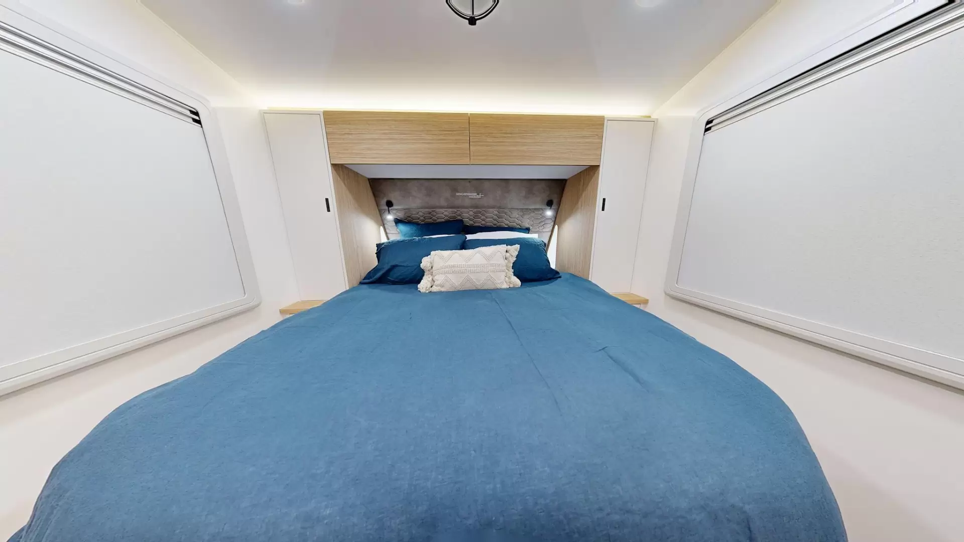 NEW 2026 VACATIONER CARAVANS ENDURA X