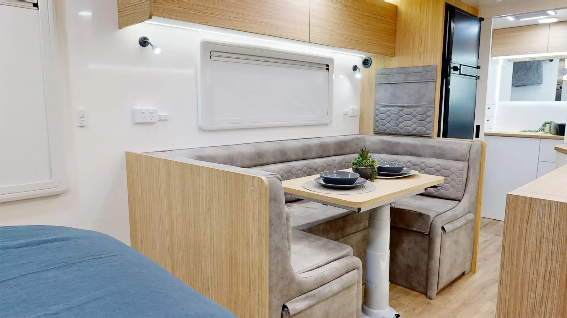 NEW 2026 VACATIONER CARAVANS ENDURA X