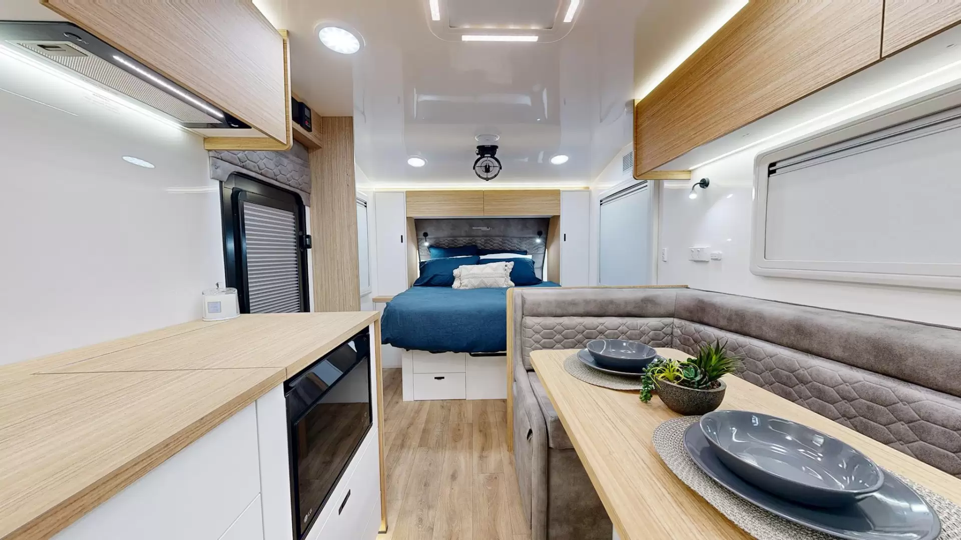 NEW 2026 VACATIONER CARAVANS ENDURA X