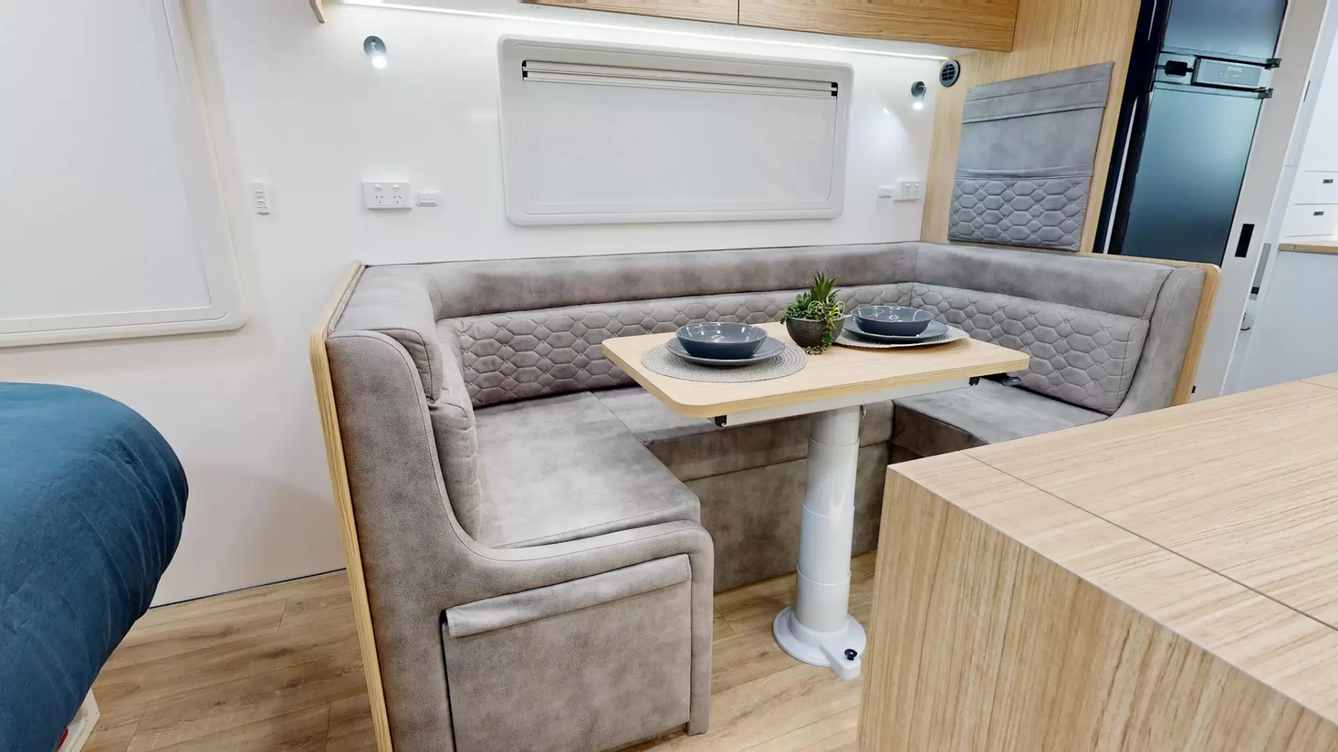 NEW 2026 VACATIONER CARAVANS ENDURA X