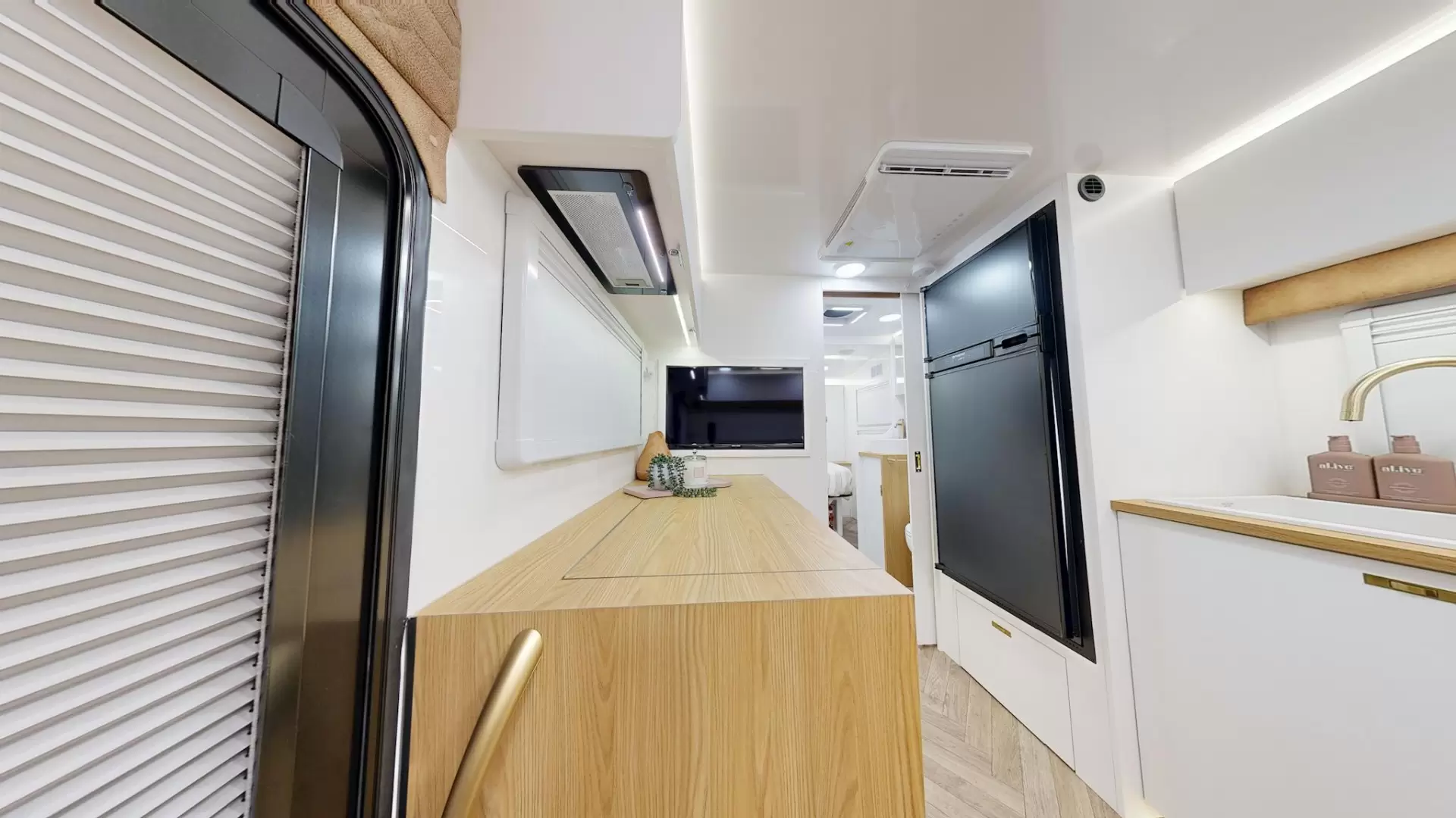 NEW 2026 VACATIONER CARAVANS ENDURA X