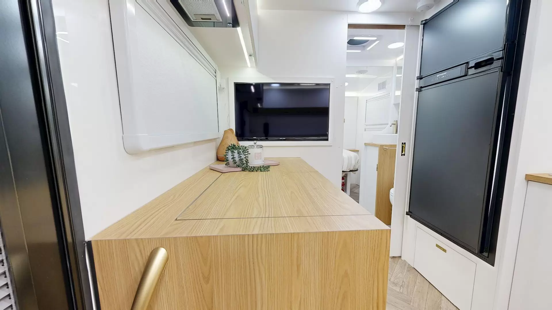 NEW 2026 VACATIONER CARAVANS ENDURA X