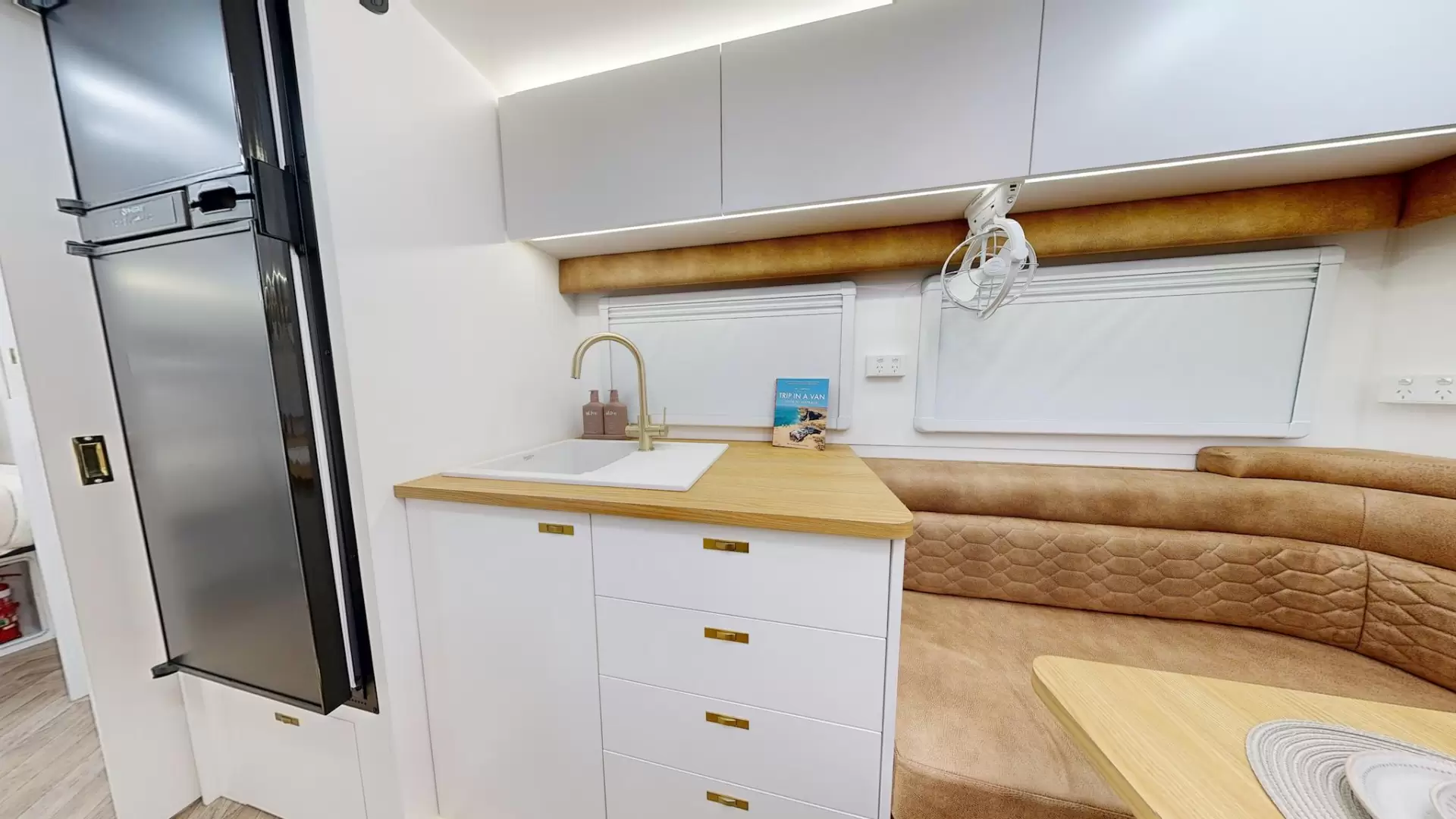 NEW 2026 VACATIONER CARAVANS ENDURA X