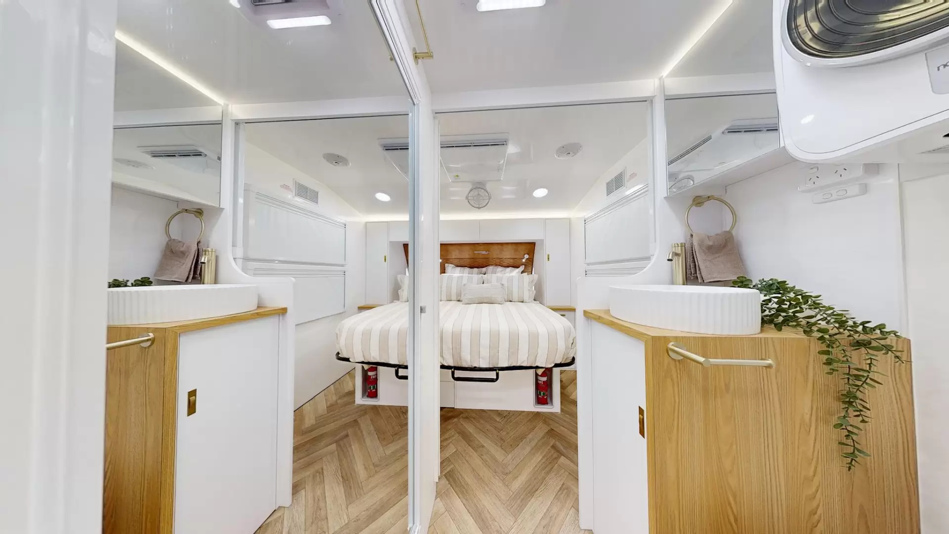 NEW 2026 VACATIONER CARAVANS ENDURA X