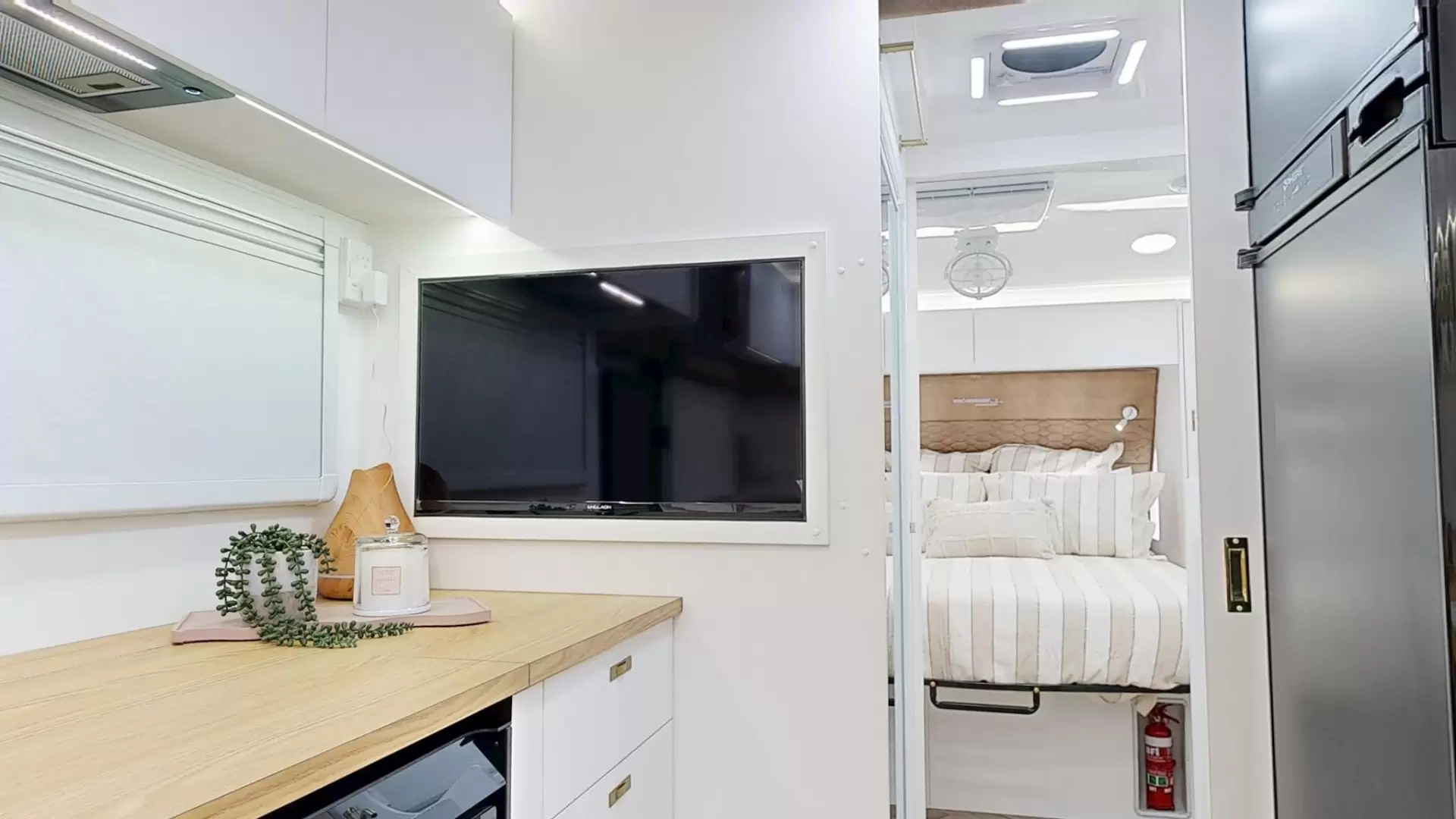 NEW 2026 VACATIONER CARAVANS ENDURA X