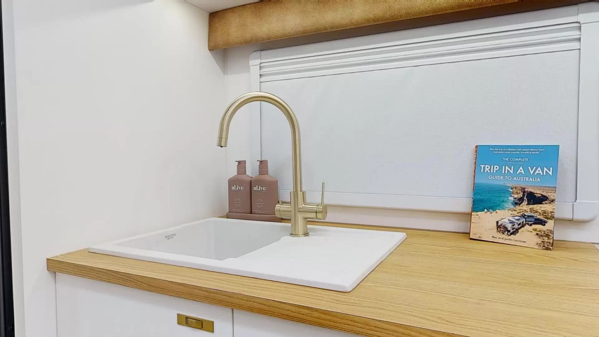 NEW 2026 VACATIONER CARAVANS ENDURA X