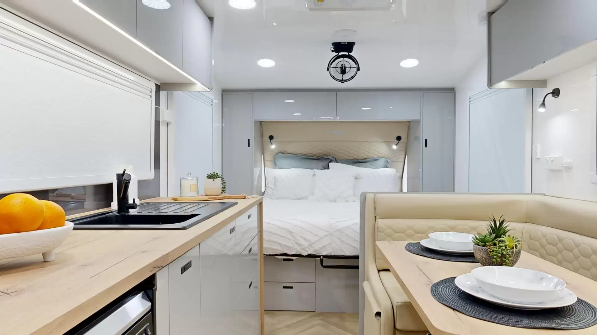 NEW 2026 VACATIONER CARAVANS ENDURA