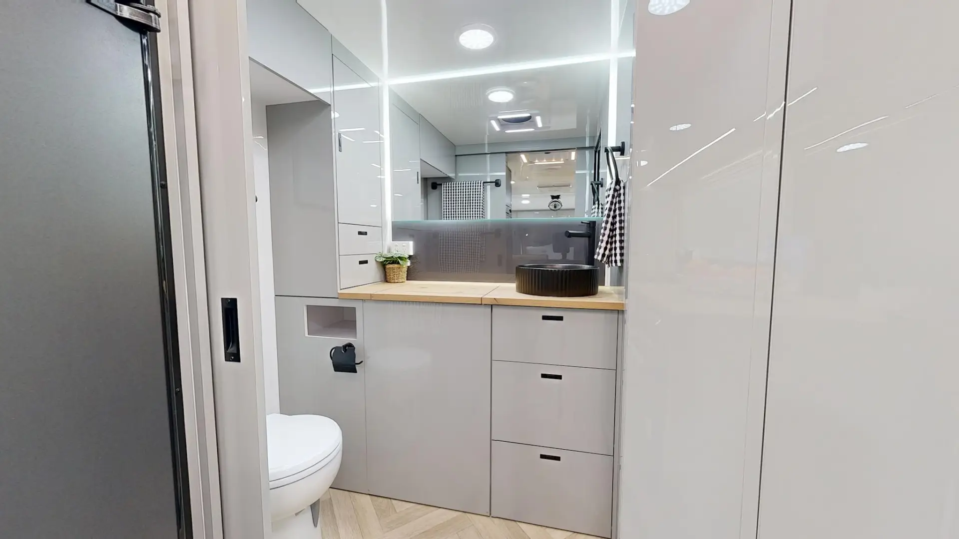 NEW 2026 VACATIONER CARAVANS ENDURA