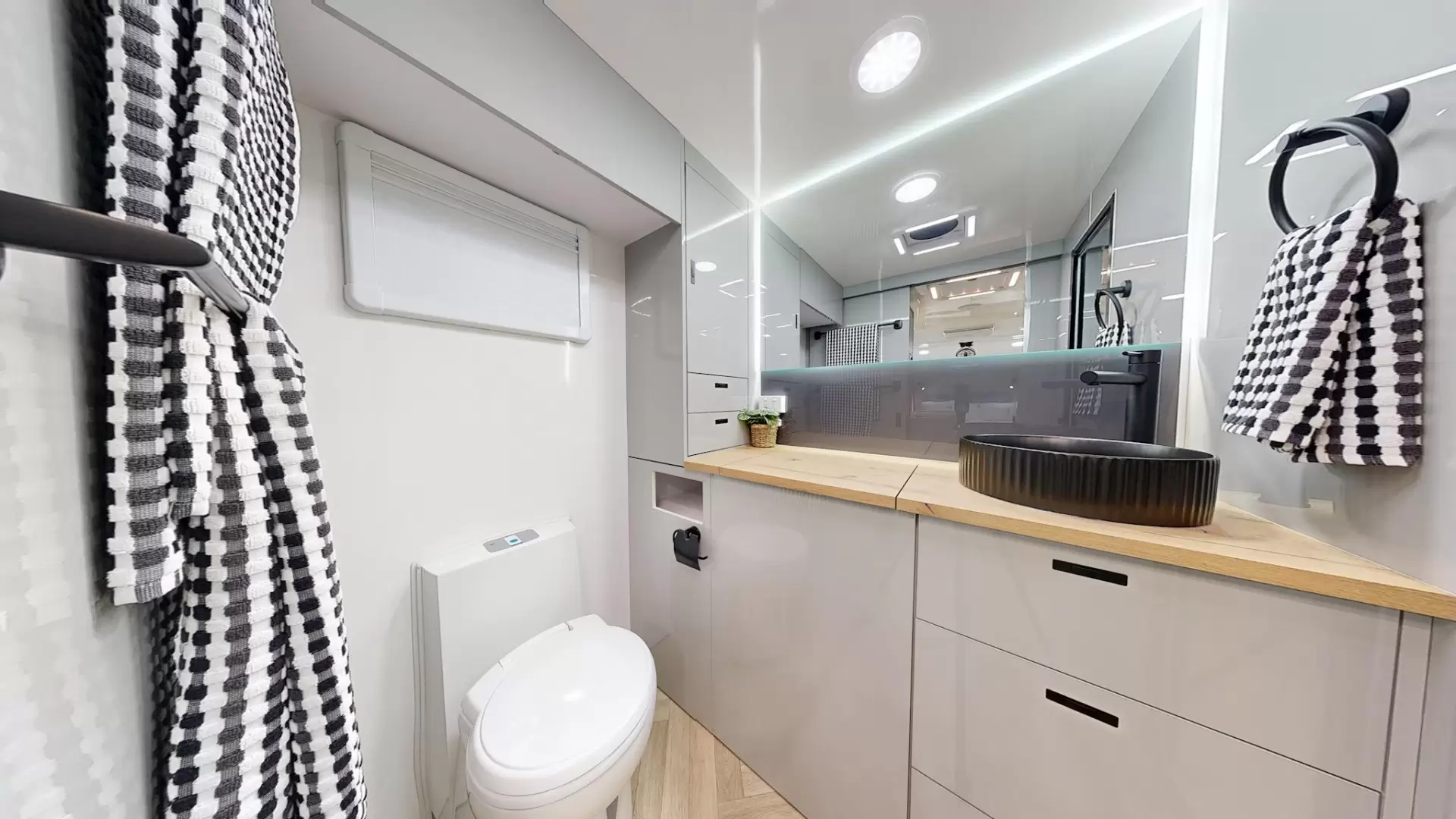 NEW 2026 VACATIONER CARAVANS ENDURA