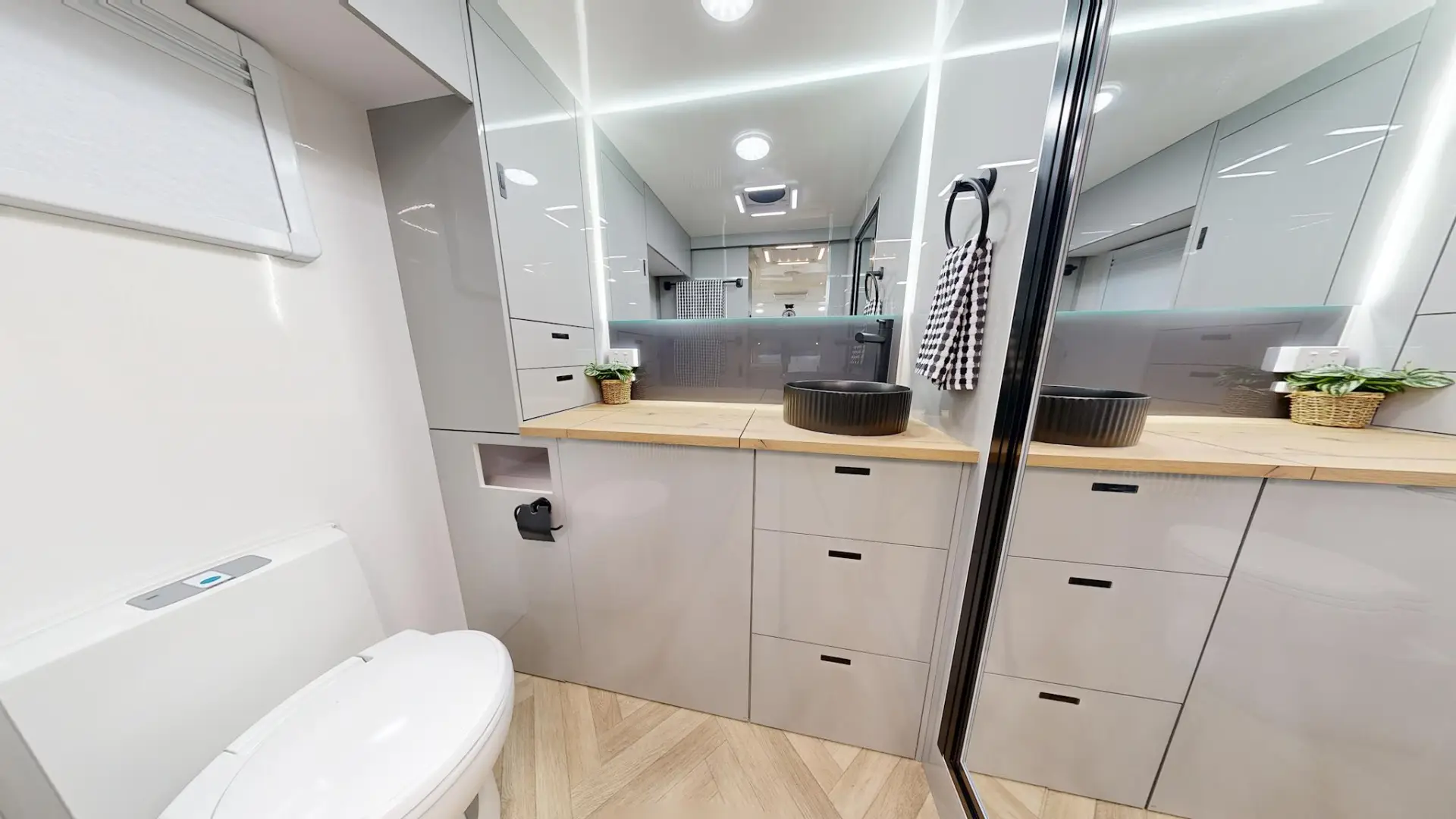 NEW 2026 VACATIONER CARAVANS ENDURA
