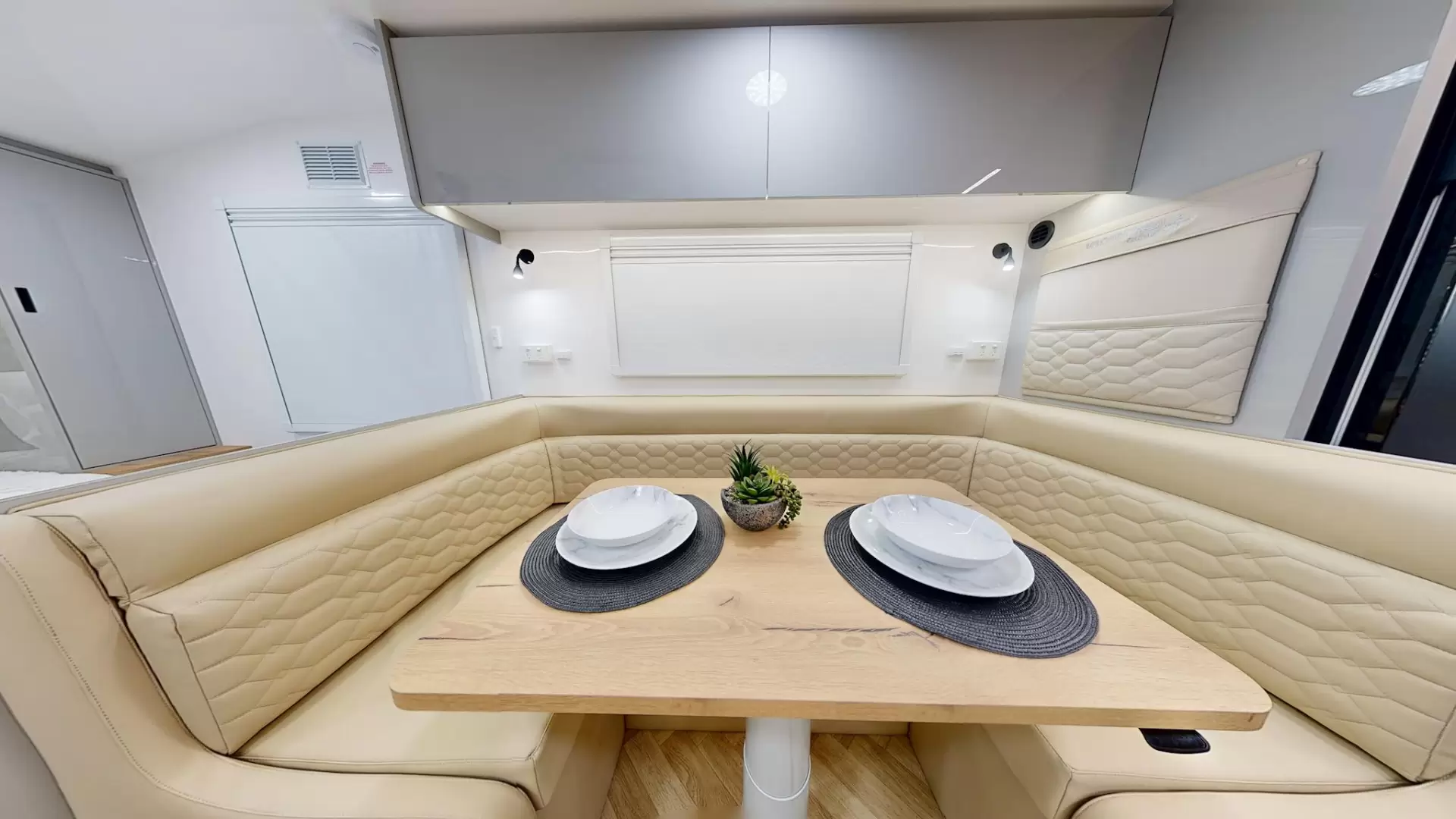 NEW 2026 VACATIONER CARAVANS ENDURA