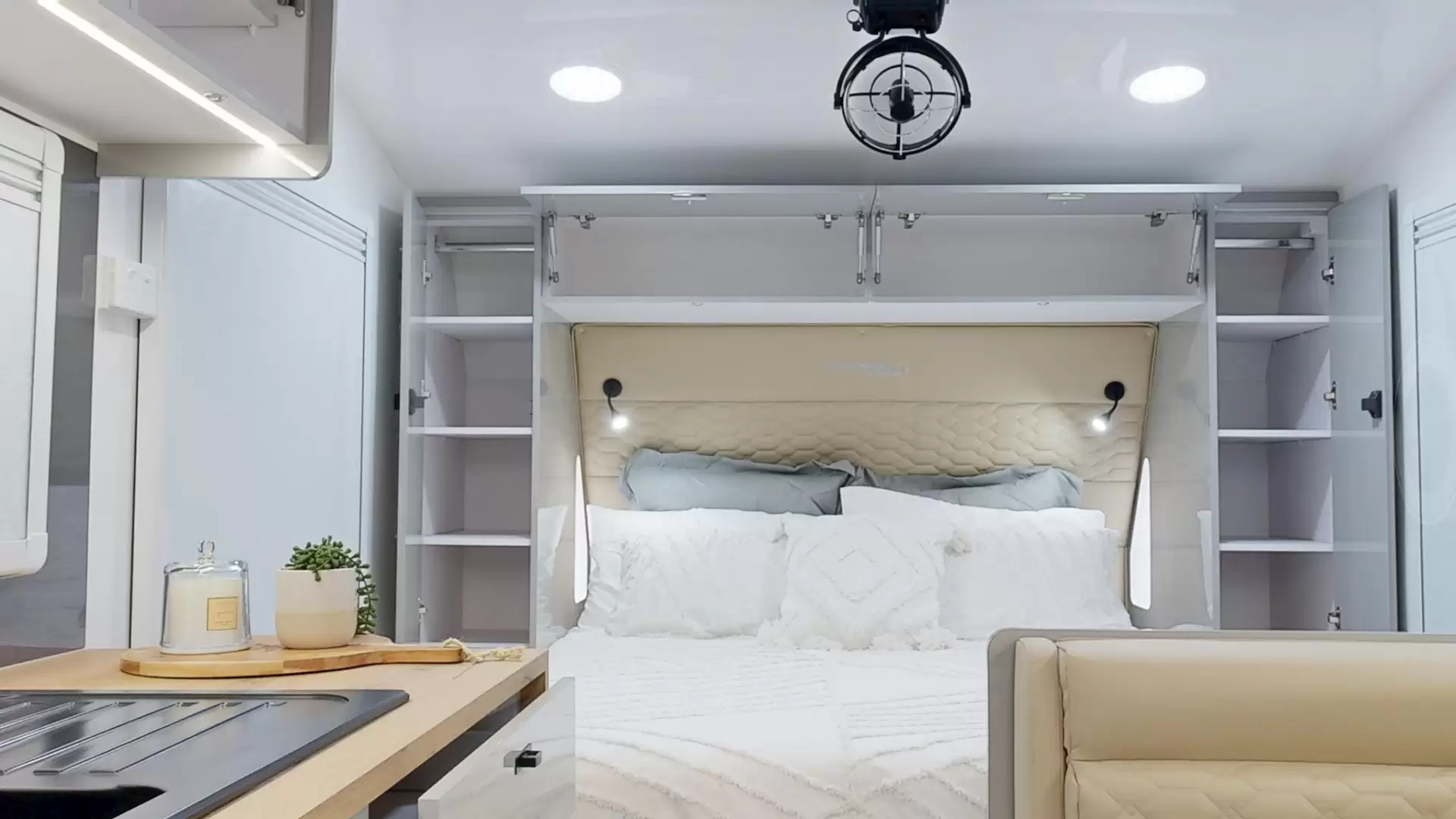 NEW 2026 VACATIONER CARAVANS ENDURA